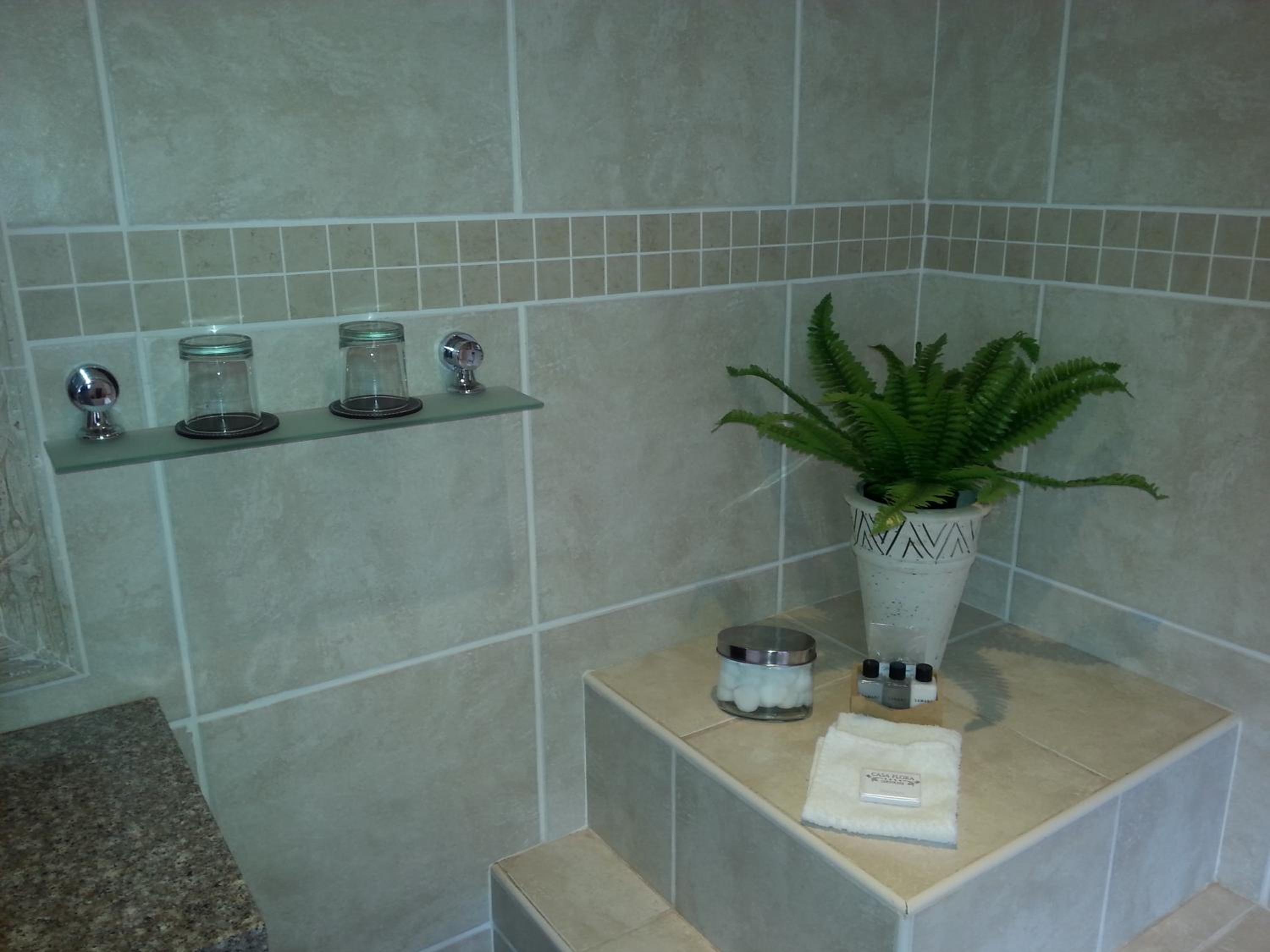 Casa Flora Guesthouse