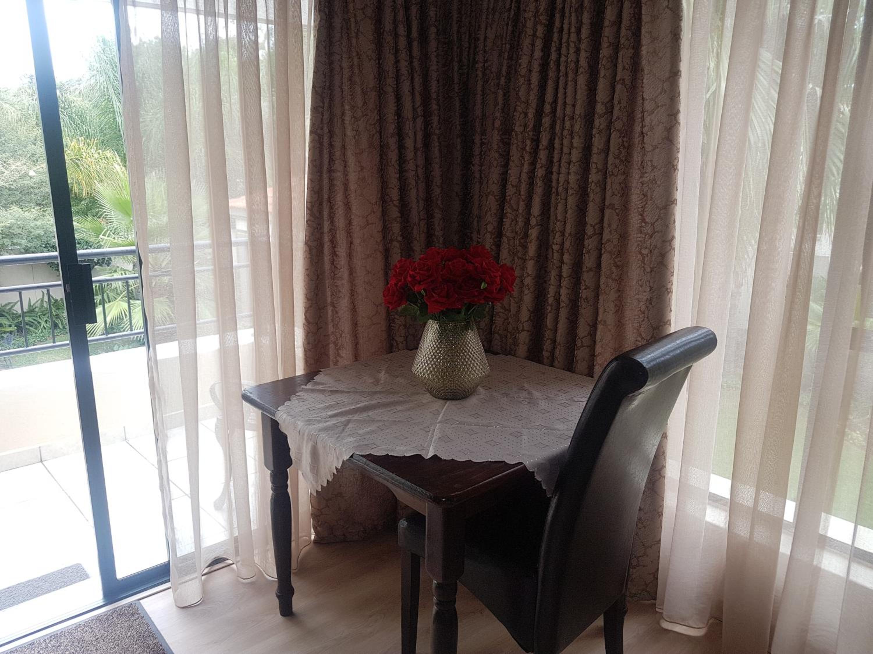 Casa Flora Guesthouse