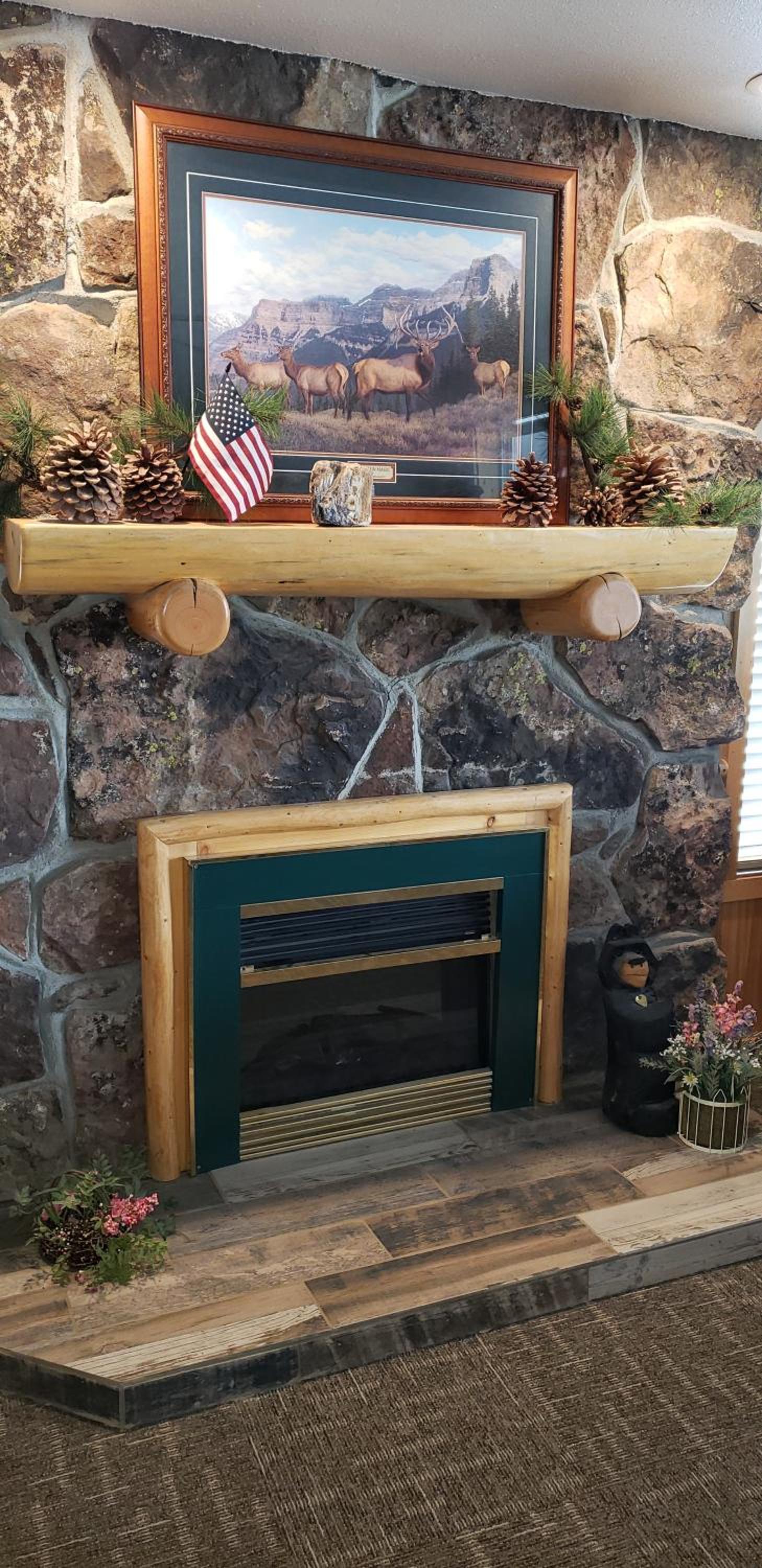 Stagecoach Inn & Suites