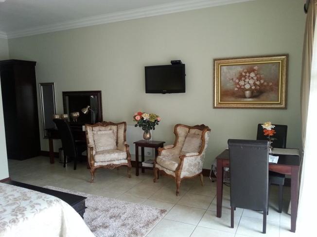 Casa Flora Guesthouse