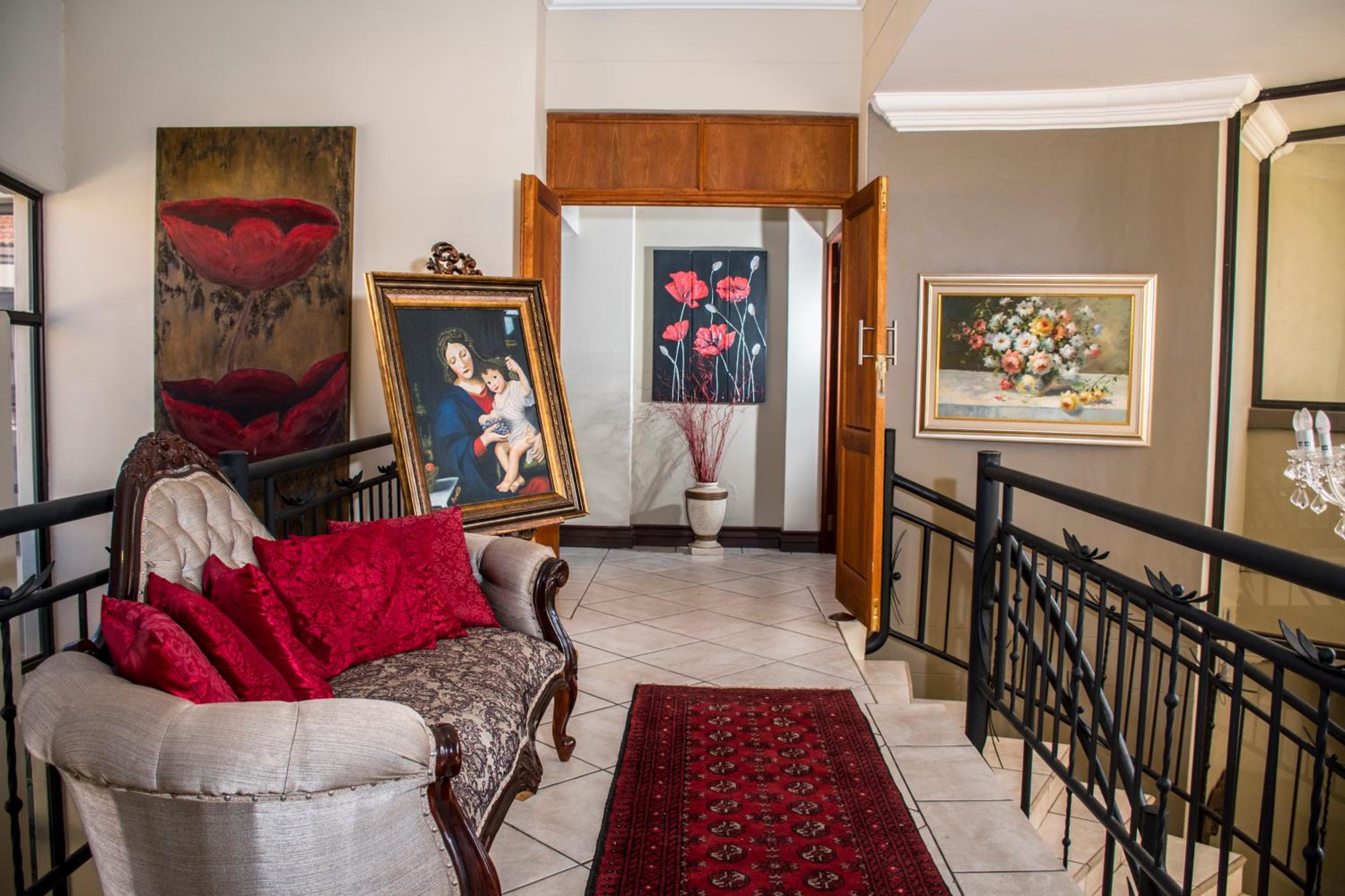 Casa Flora Guesthouse