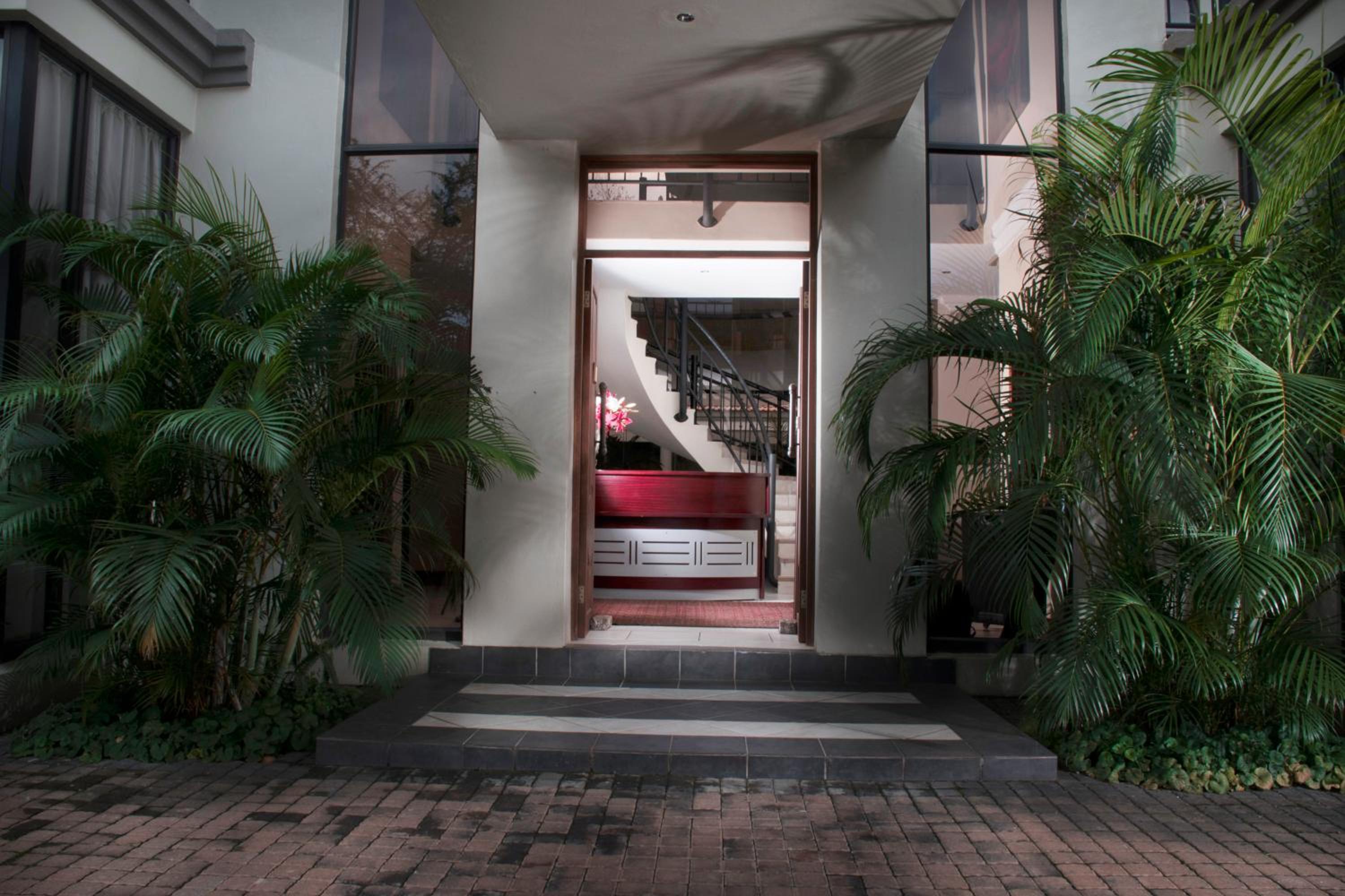 Casa Flora Guesthouse
