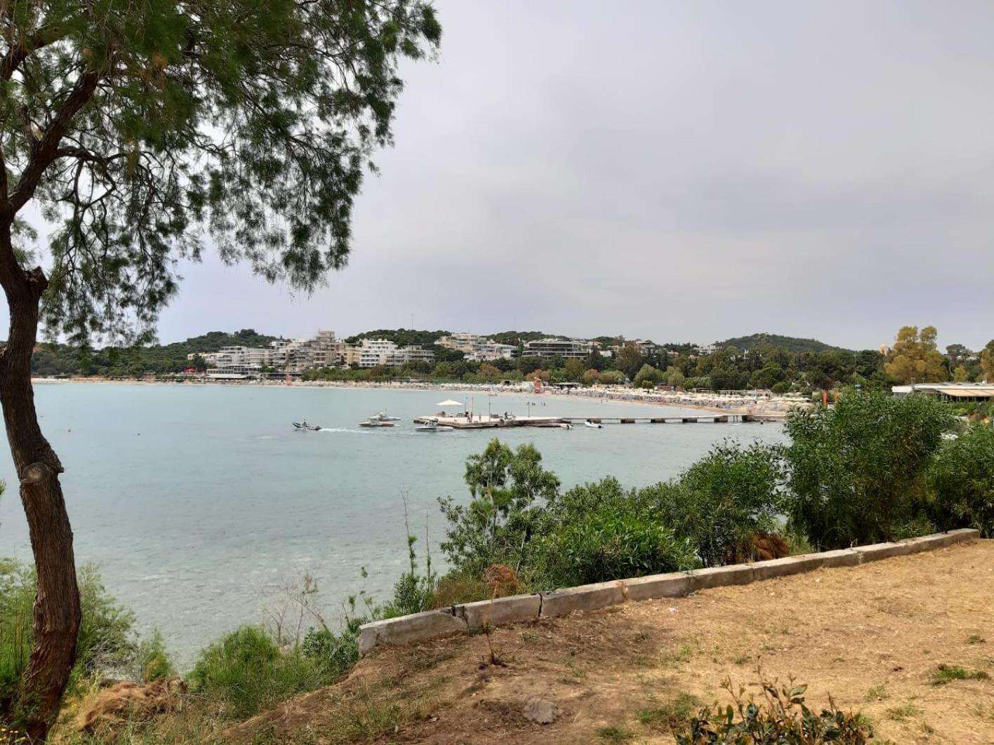 Family getaway, spacious and luxurious, sea view, terrace, 5 minutes from Voula beach, 30min from Athens center