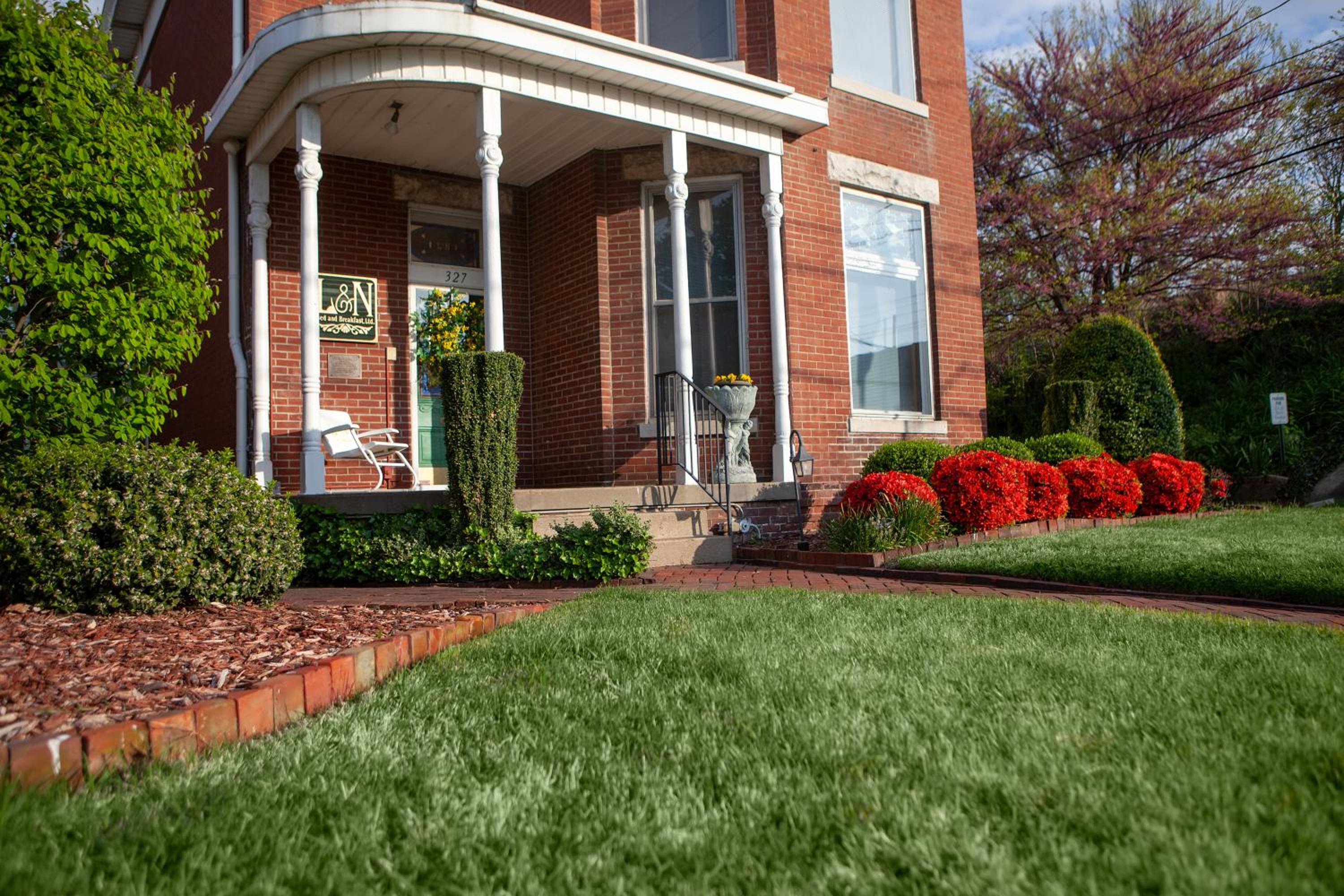 L&N Bed and Breakfast Ltd view 3