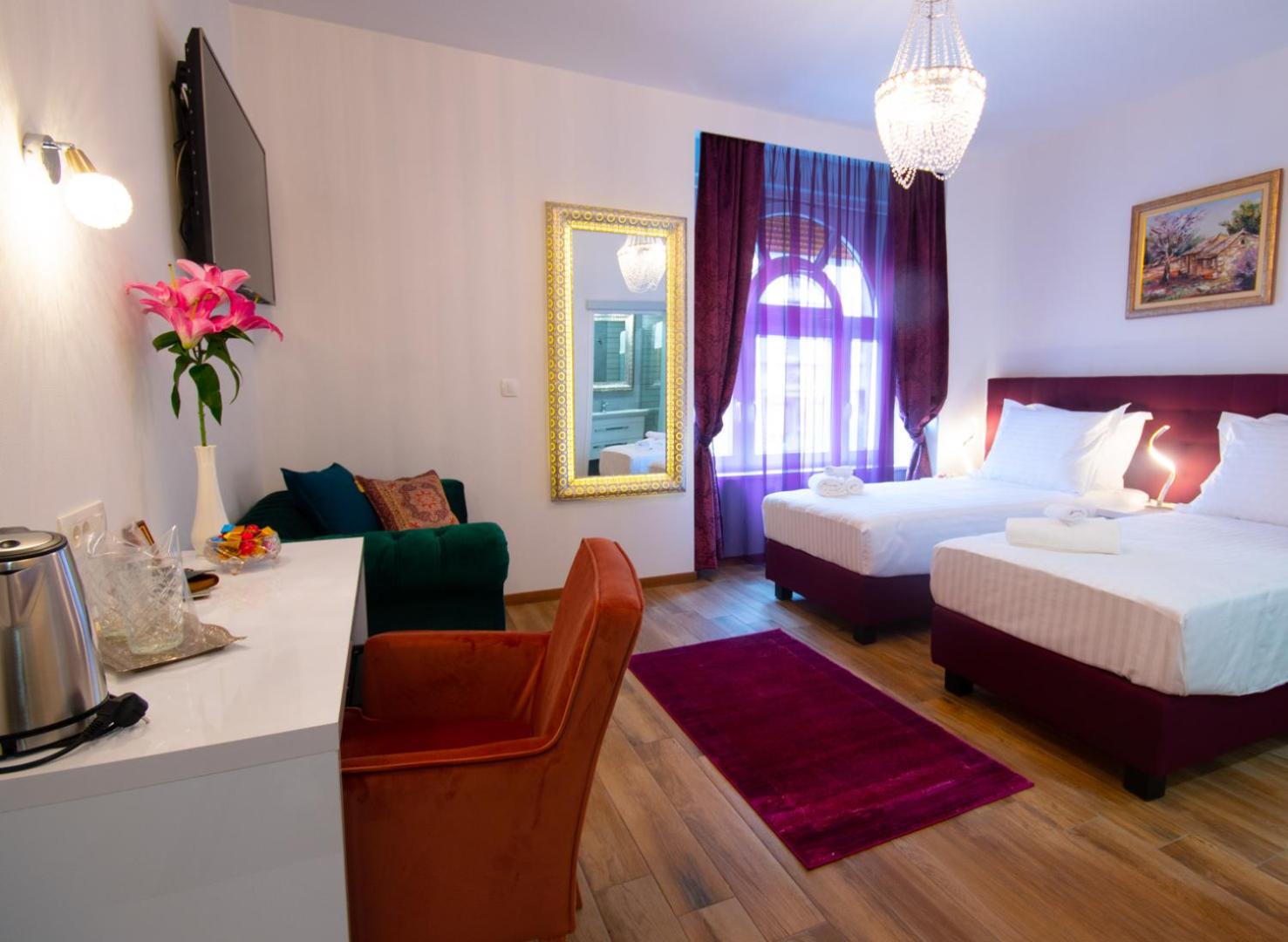 Center Luxury Rooms 2 photo 3