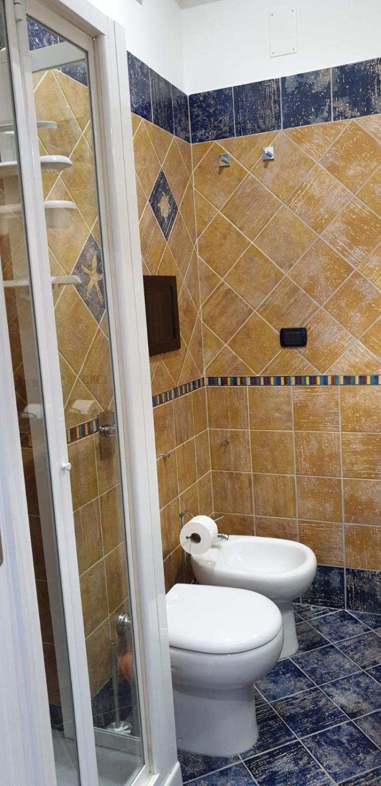 CASA FLORA en Palermo — bathroom