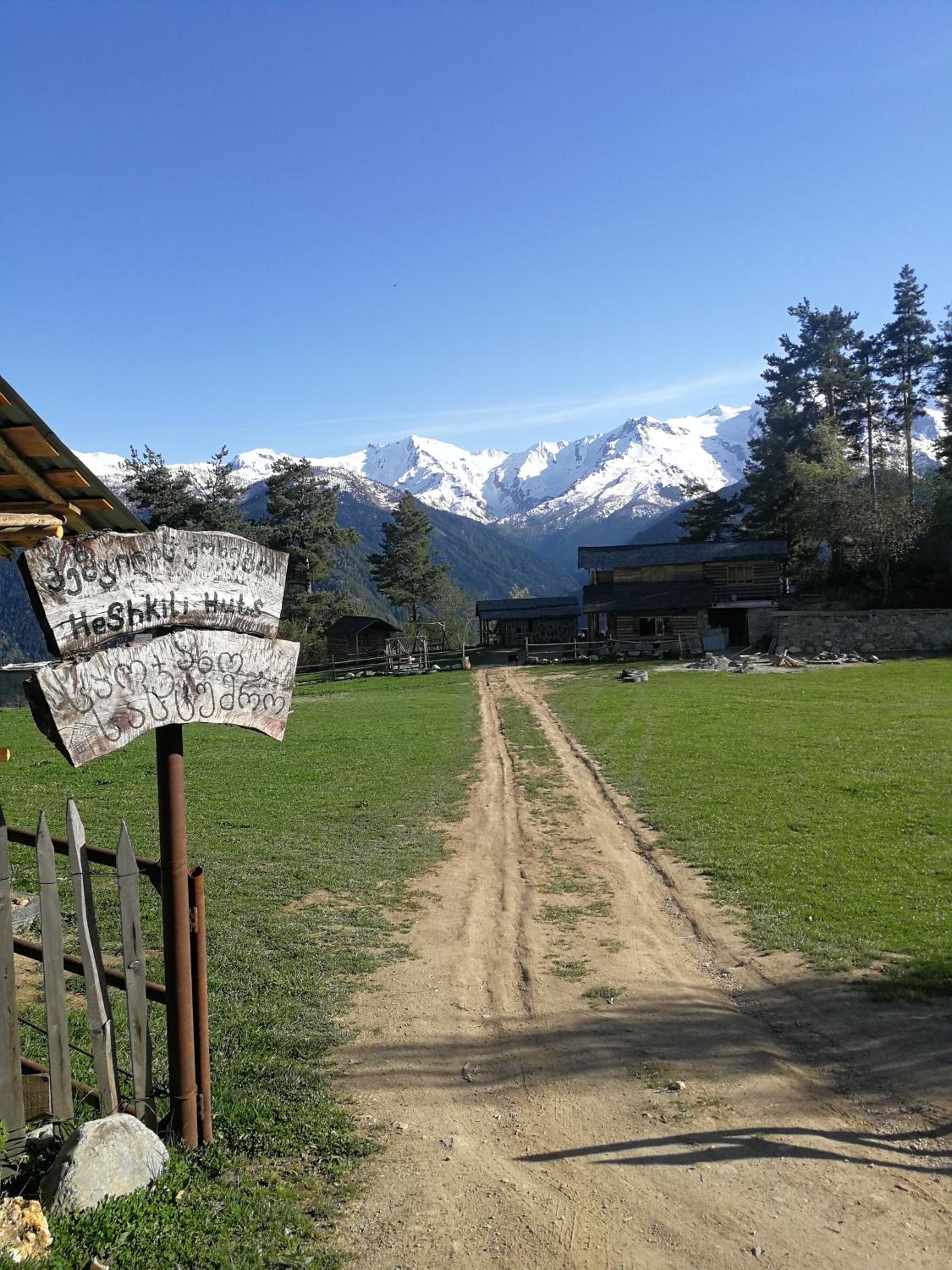 Heshkili huts and cabins Svaneti