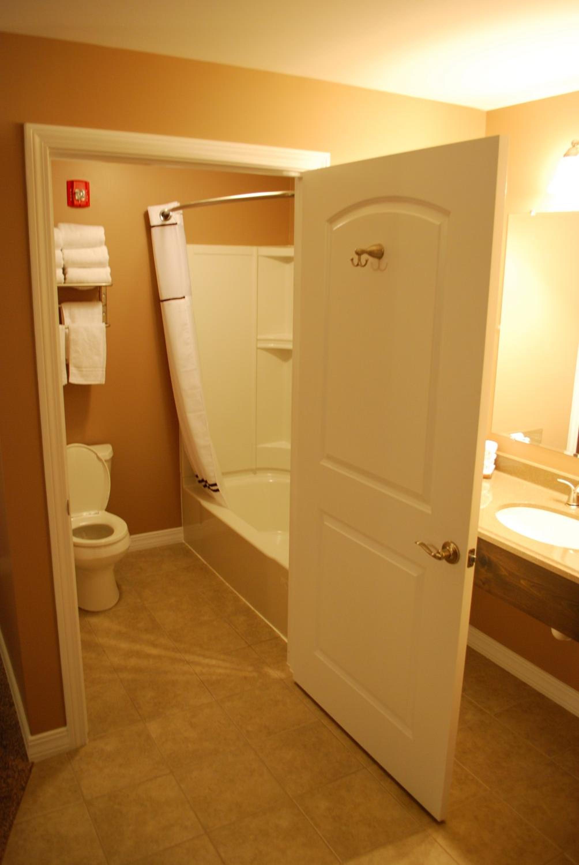 Abbot Trailside Lodging