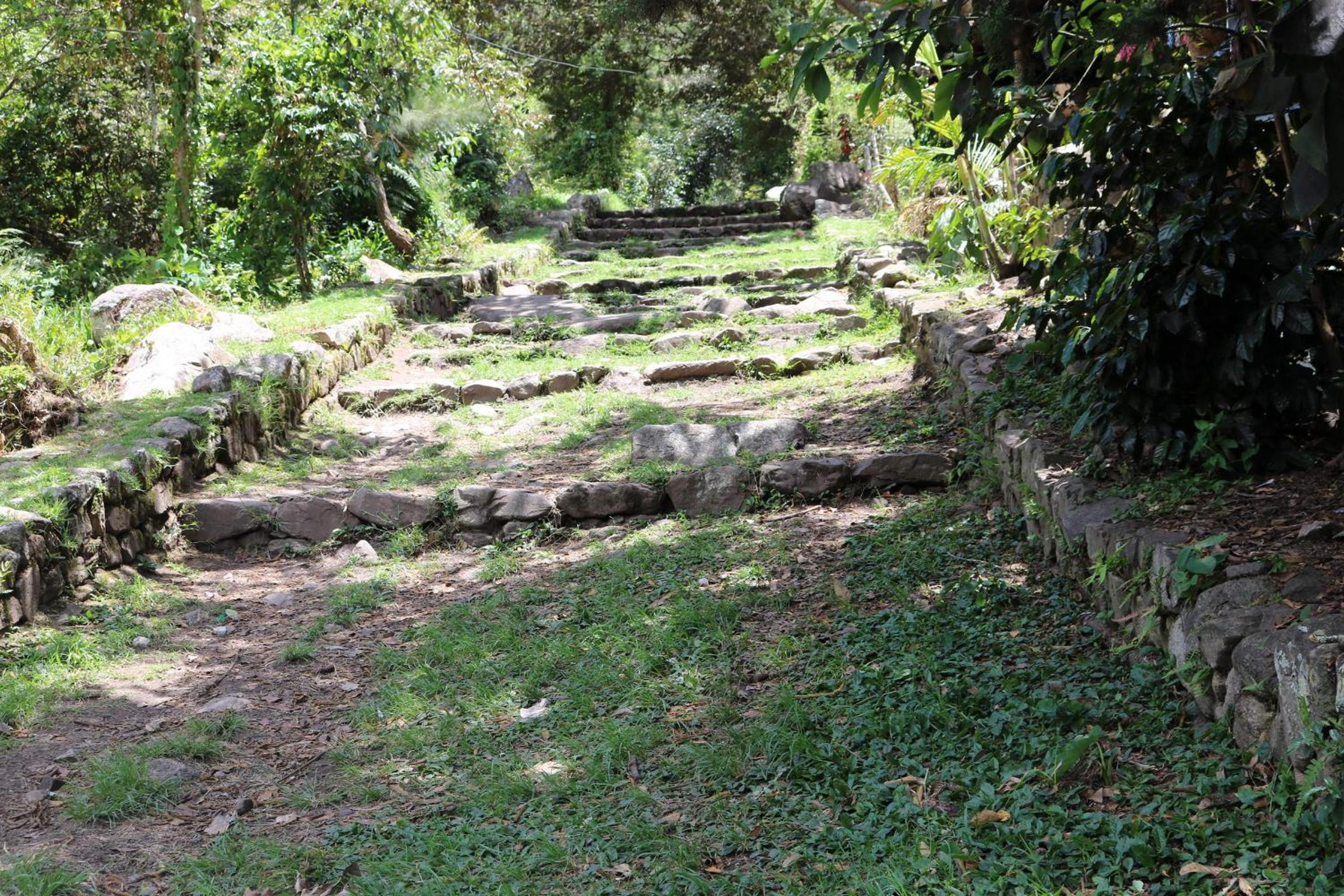 Llactapata Lodge overlooking Machu Picchu - camping - restaurant