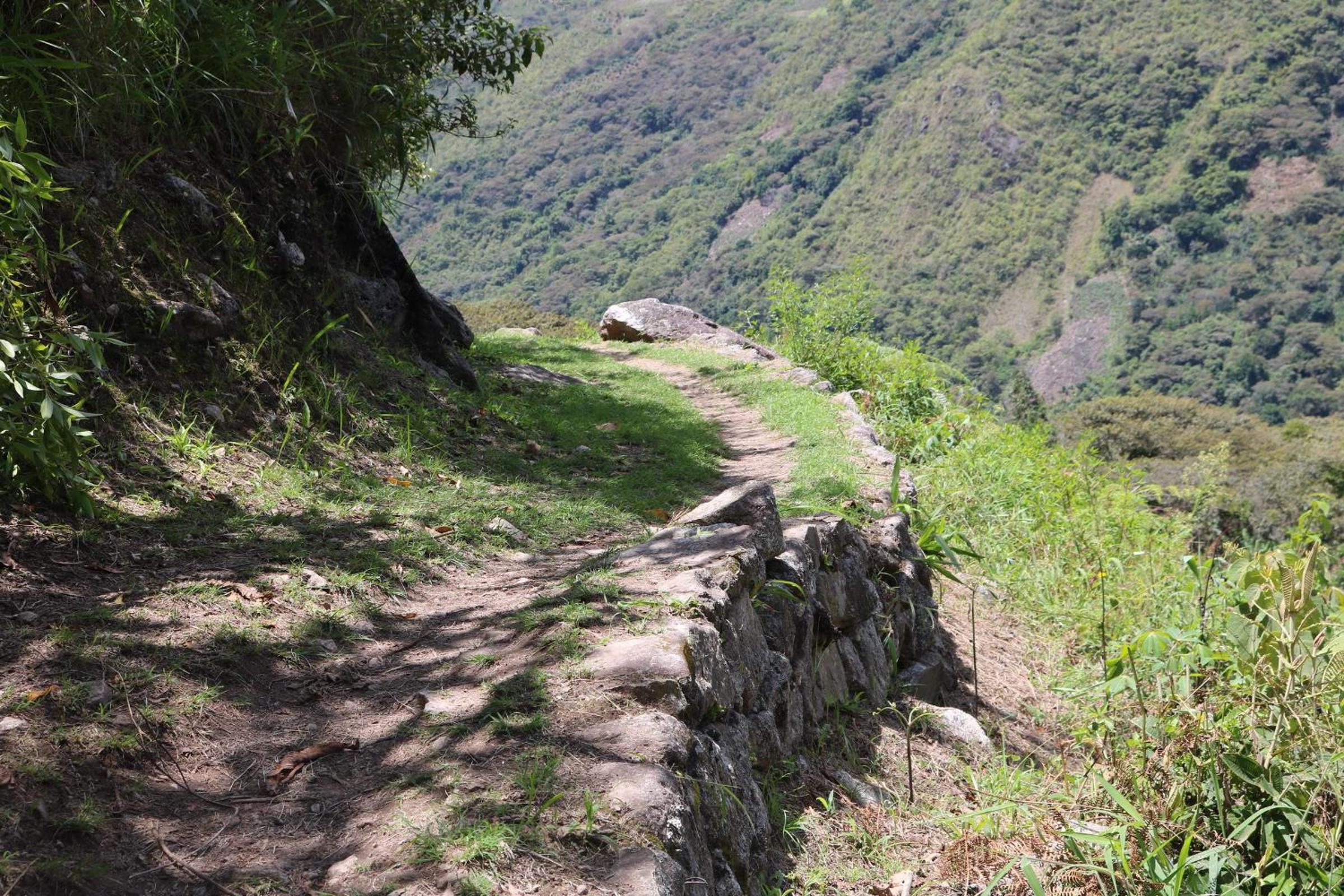 Llactapata Lodge overlooking Machu Picchu - camping - restaurant