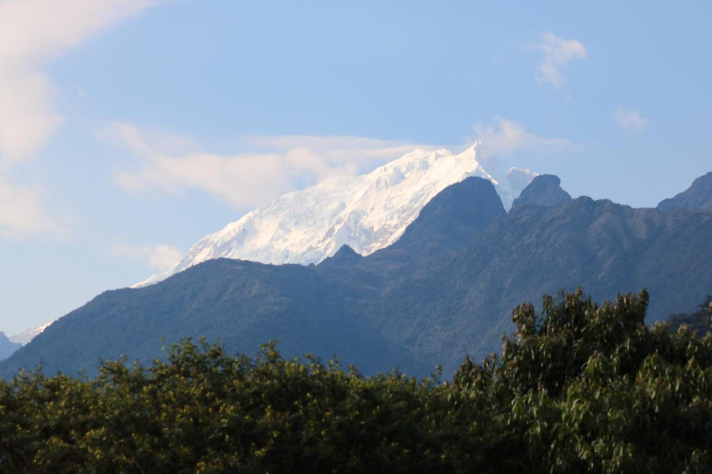 Llactapata Lodge overlooking Machu Picchu - camping - restaurant