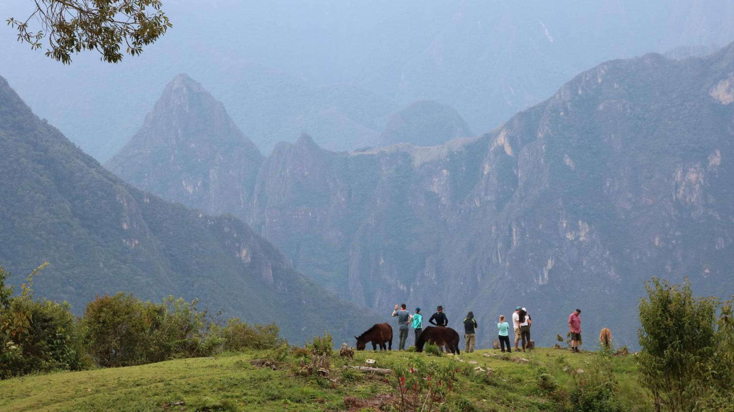 Llactapata Lodge overlooking Machu Picchu - camping - restaurant