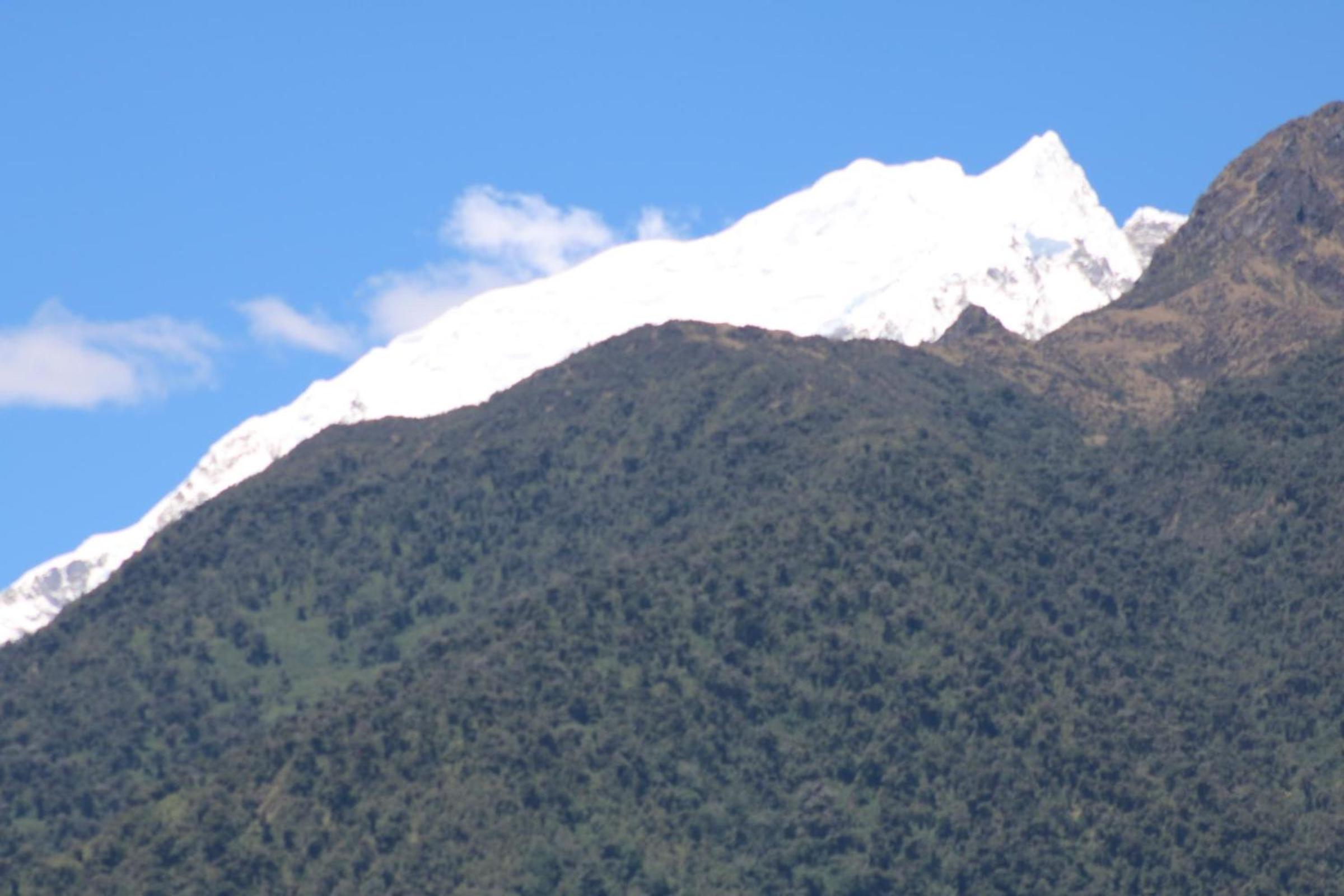 Llactapata Lodge overlooking Machu Picchu - camping - restaurant