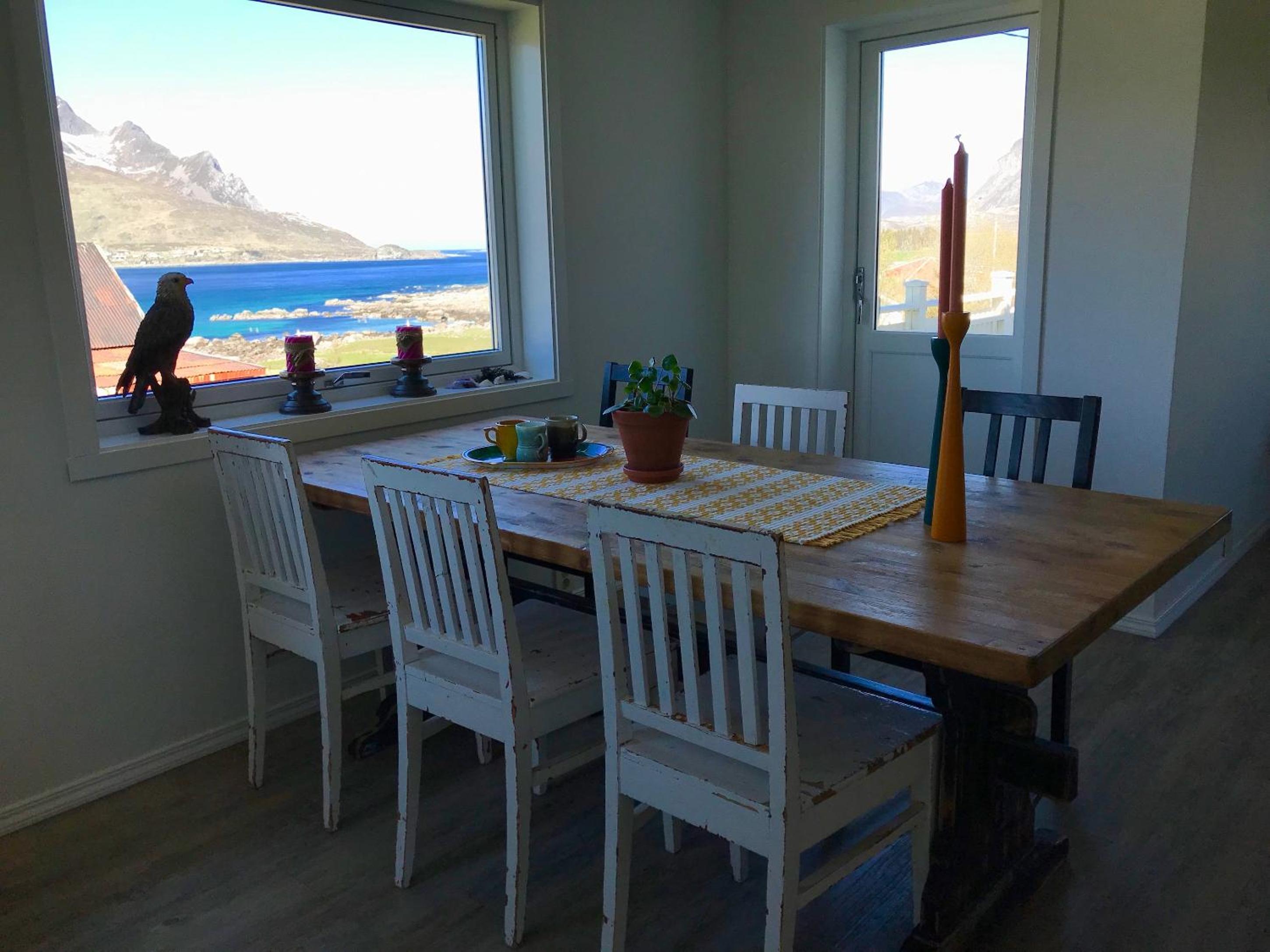 Midnight Sun View Lofoten view 4