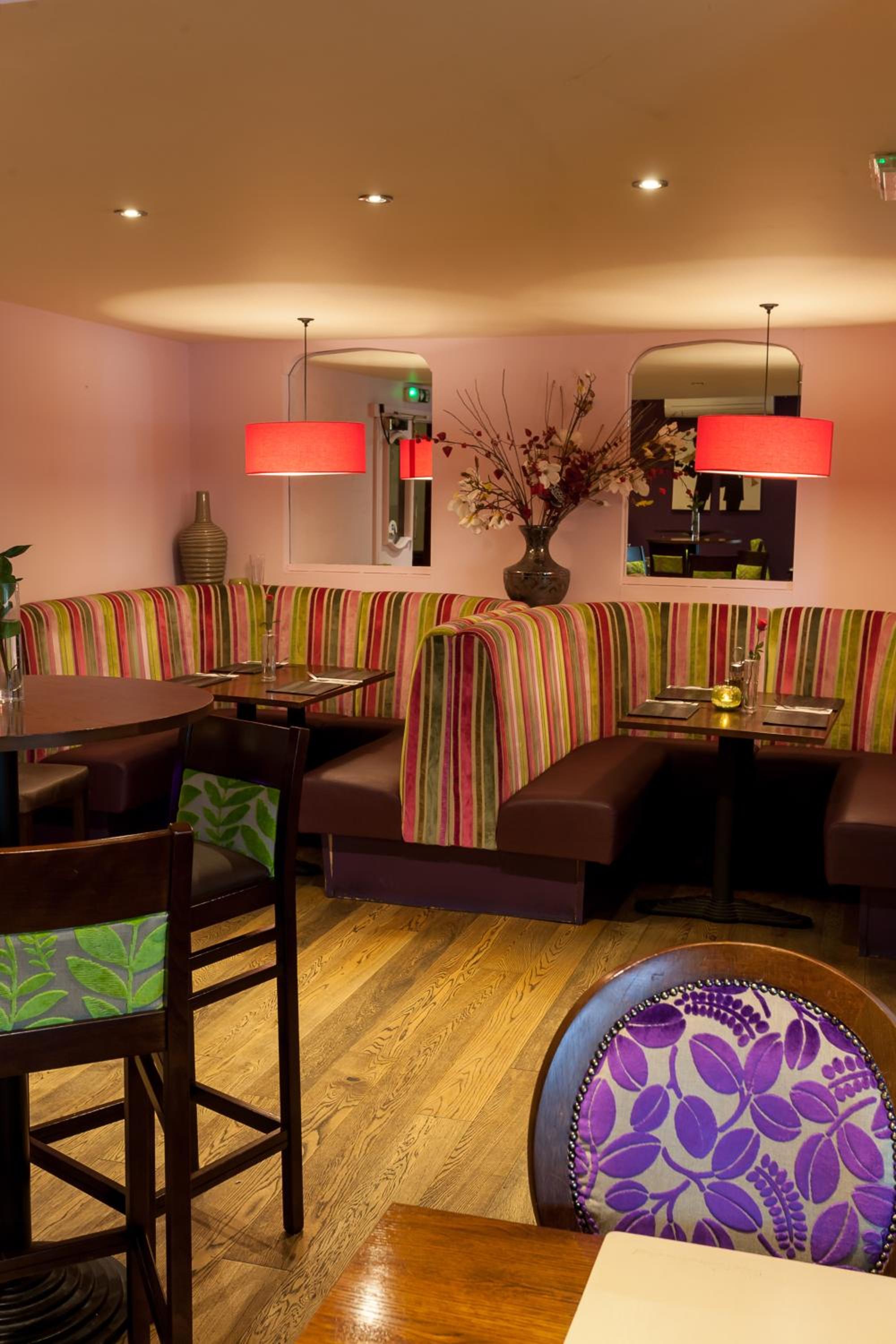 Bridgend Vacations - The Masons Arms Hotel - Property Image 11