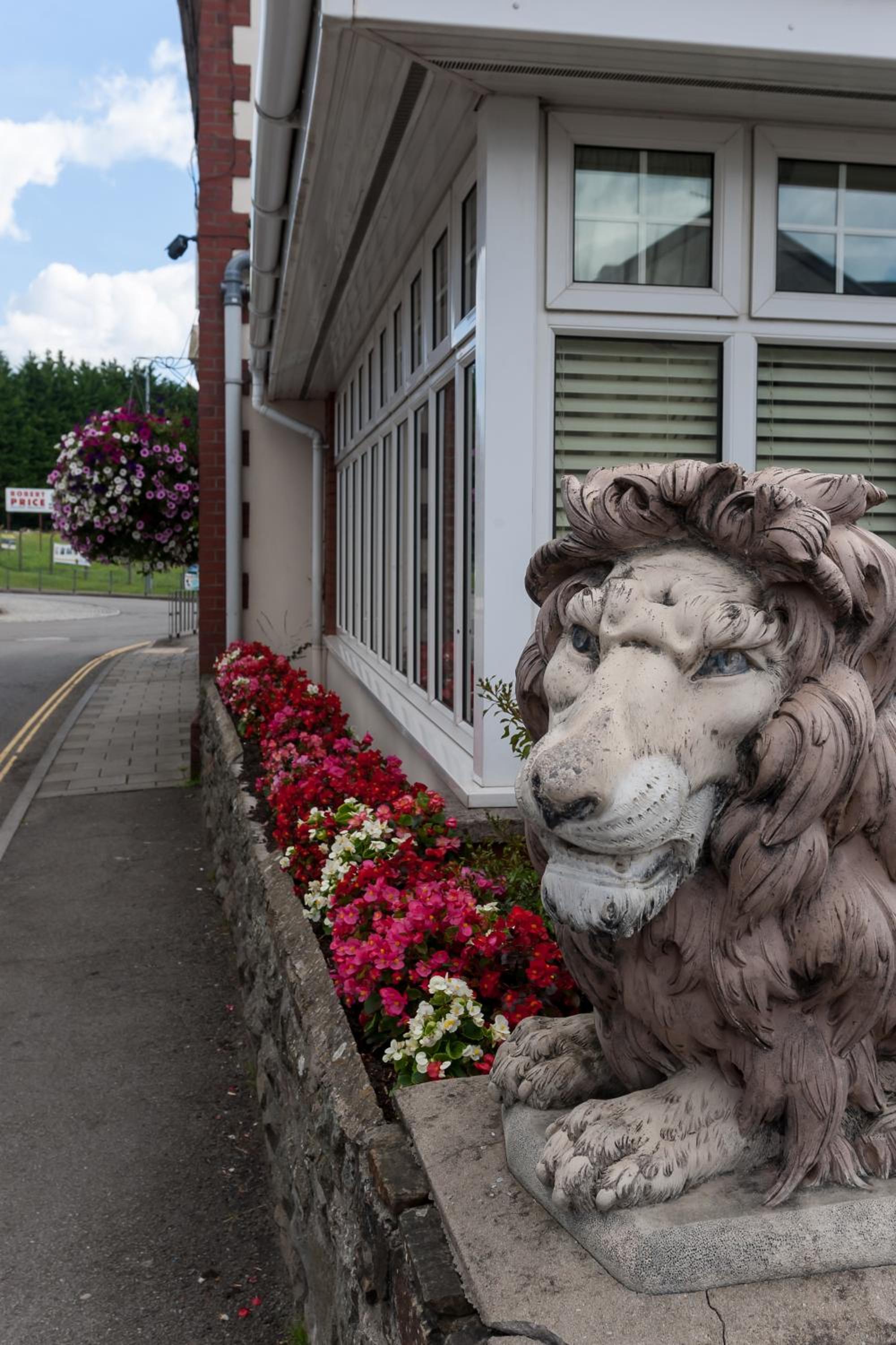 Bridgend Vacations - The Masons Arms Hotel - Property Image 12