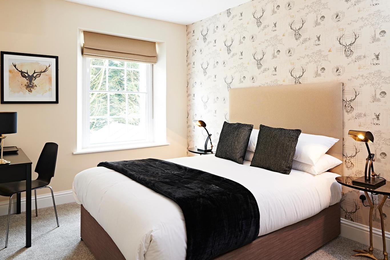 Dorchester Vacations - The Frampton Arms - Property Image 2