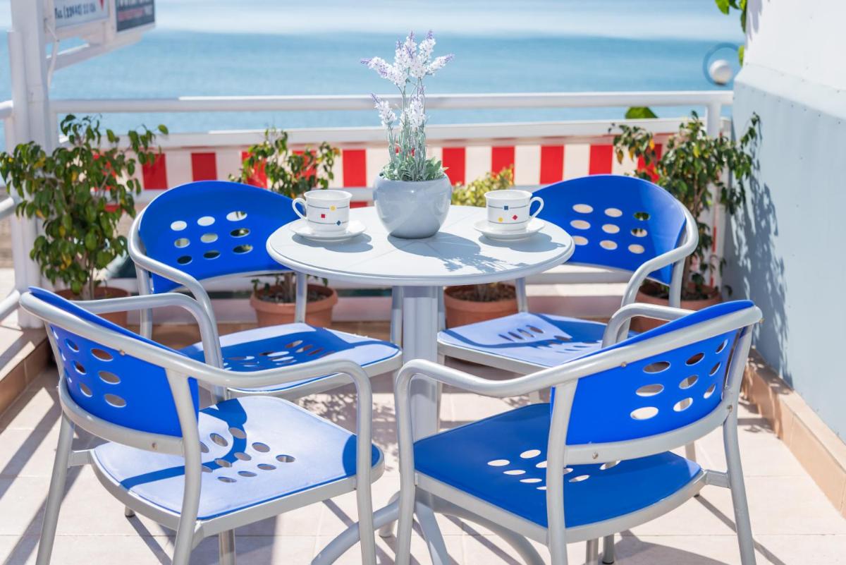 Panos Apartments photo 4