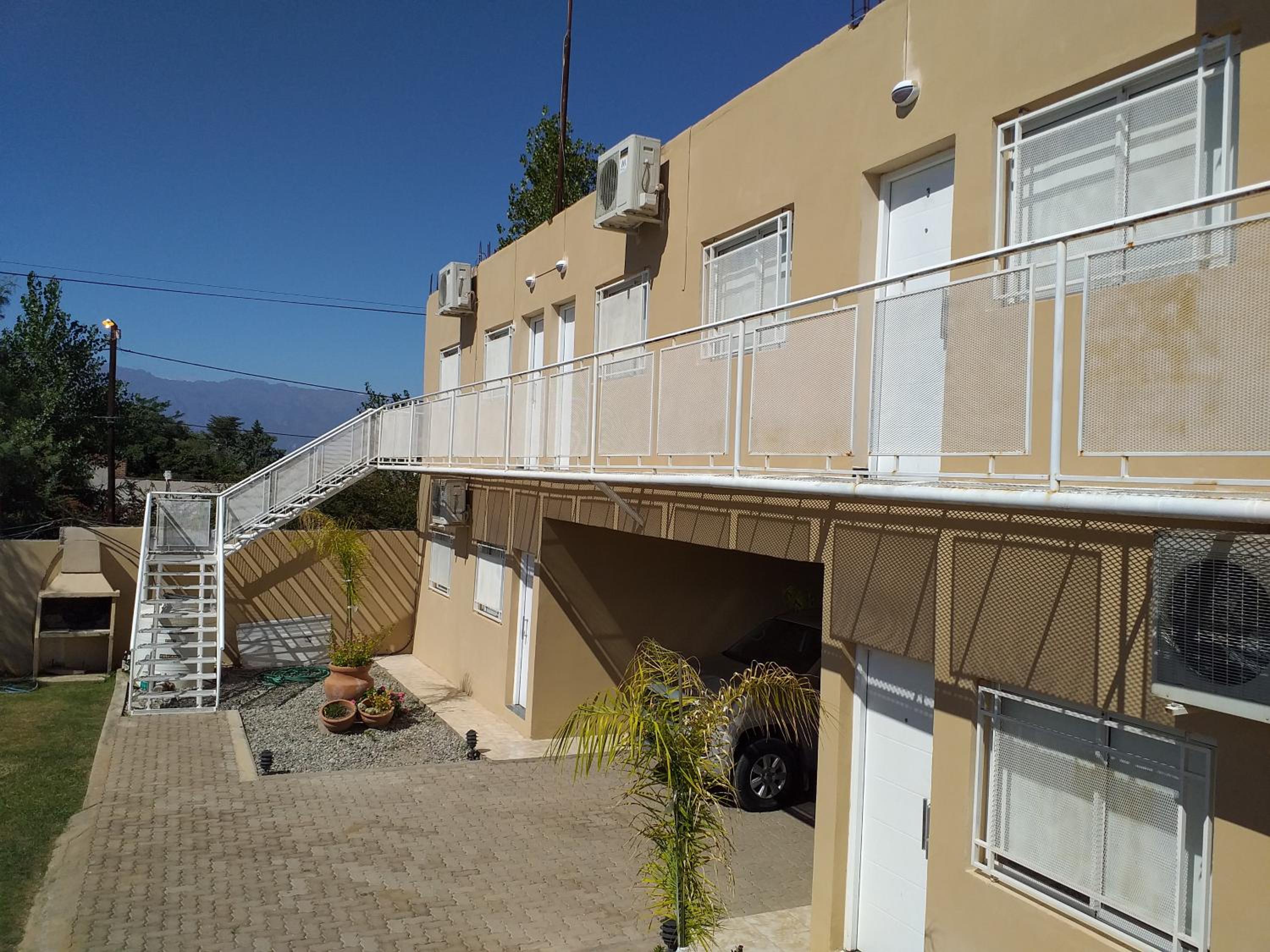 Bella Vista Apart