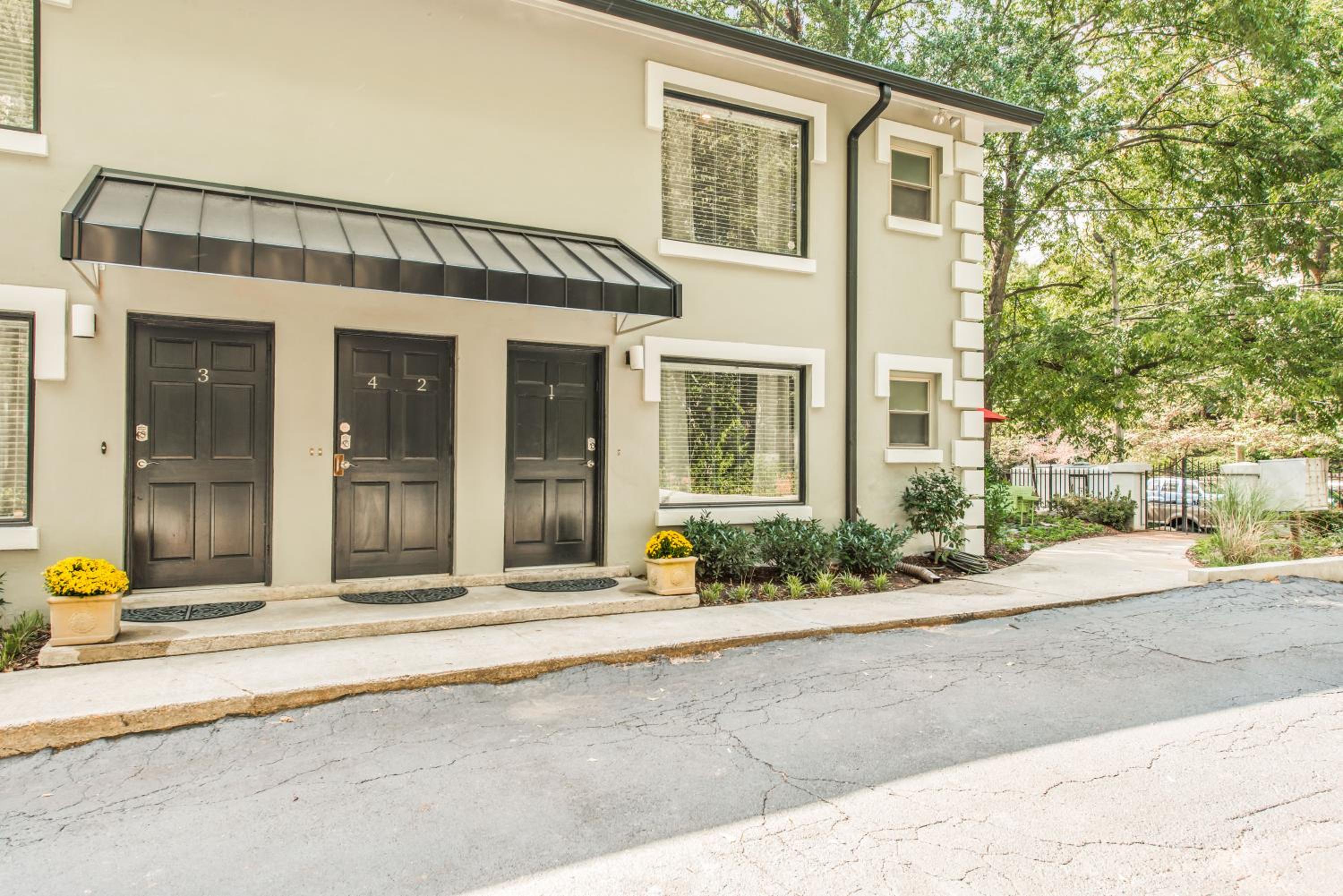 Amazing Midtown Atlanta Location by Piedmont Park Beltline Ponce City Market view 3