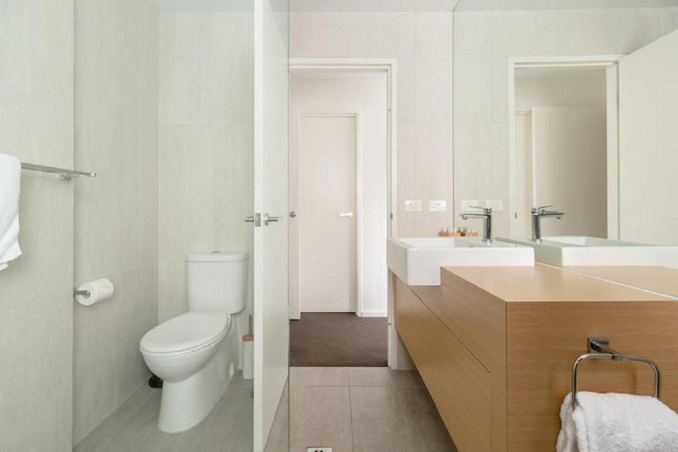 Kangaroo Bay Apartments