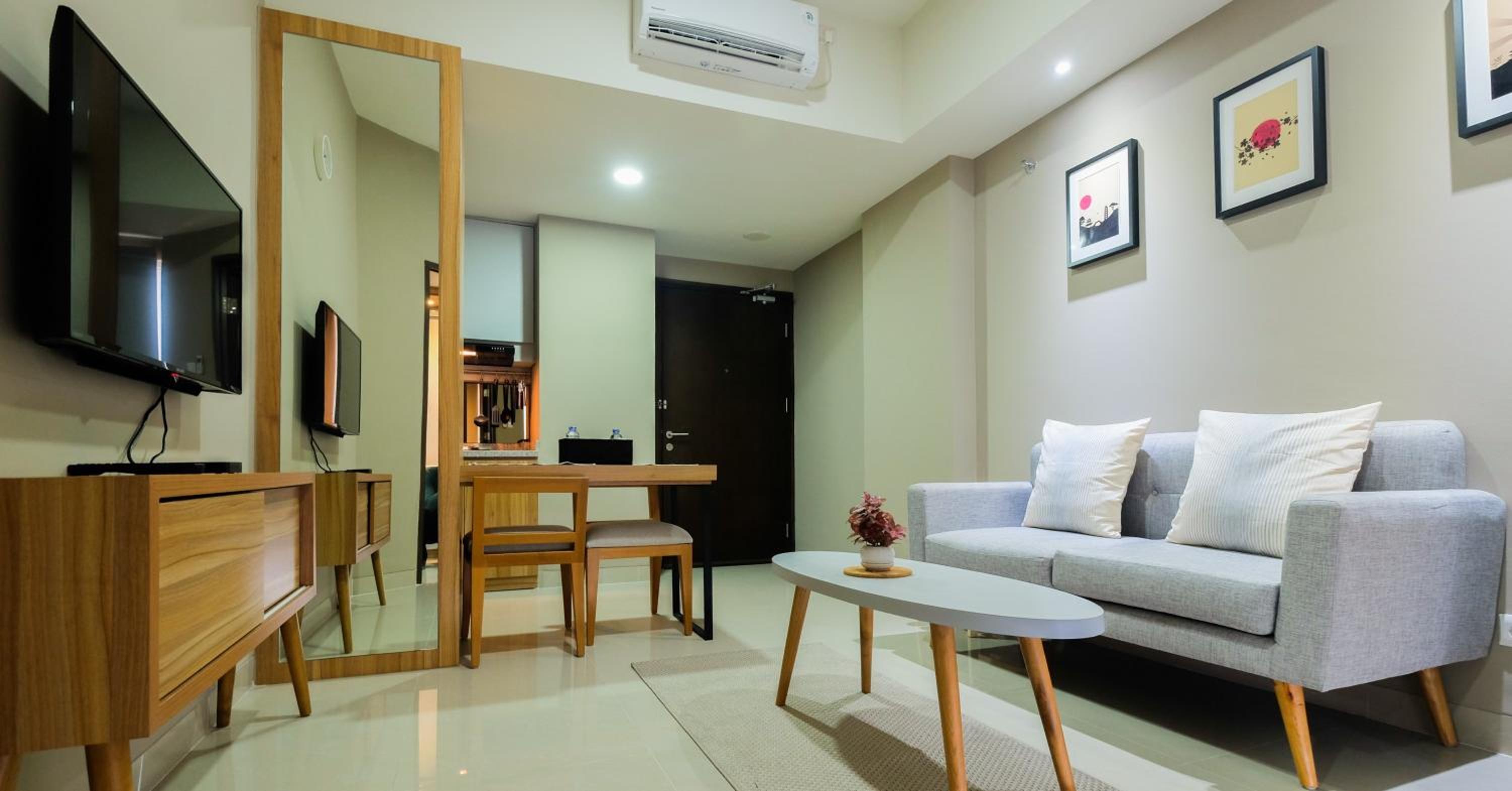 Best Location 1BR Apartment Mustika Golf Residence By Travelio, Cikarang - 19