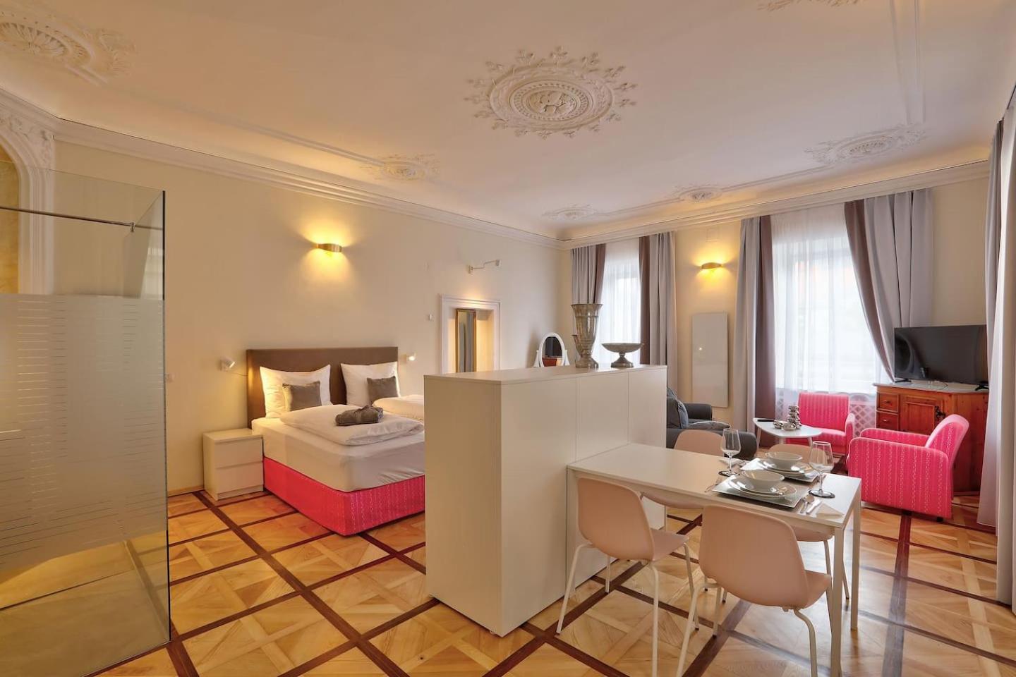 Klagenfurt Vacations - Stylische Cityapartments Benedikt - Property Image 1
