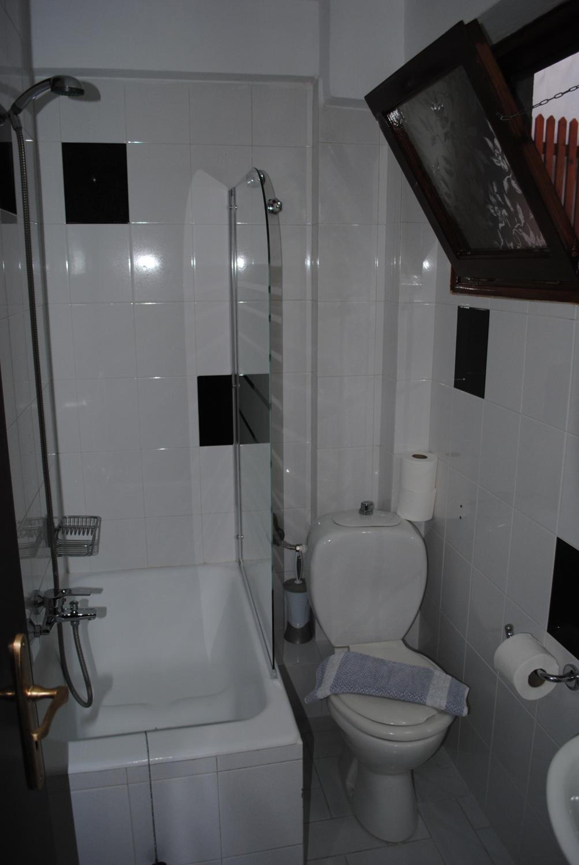 Photo 37