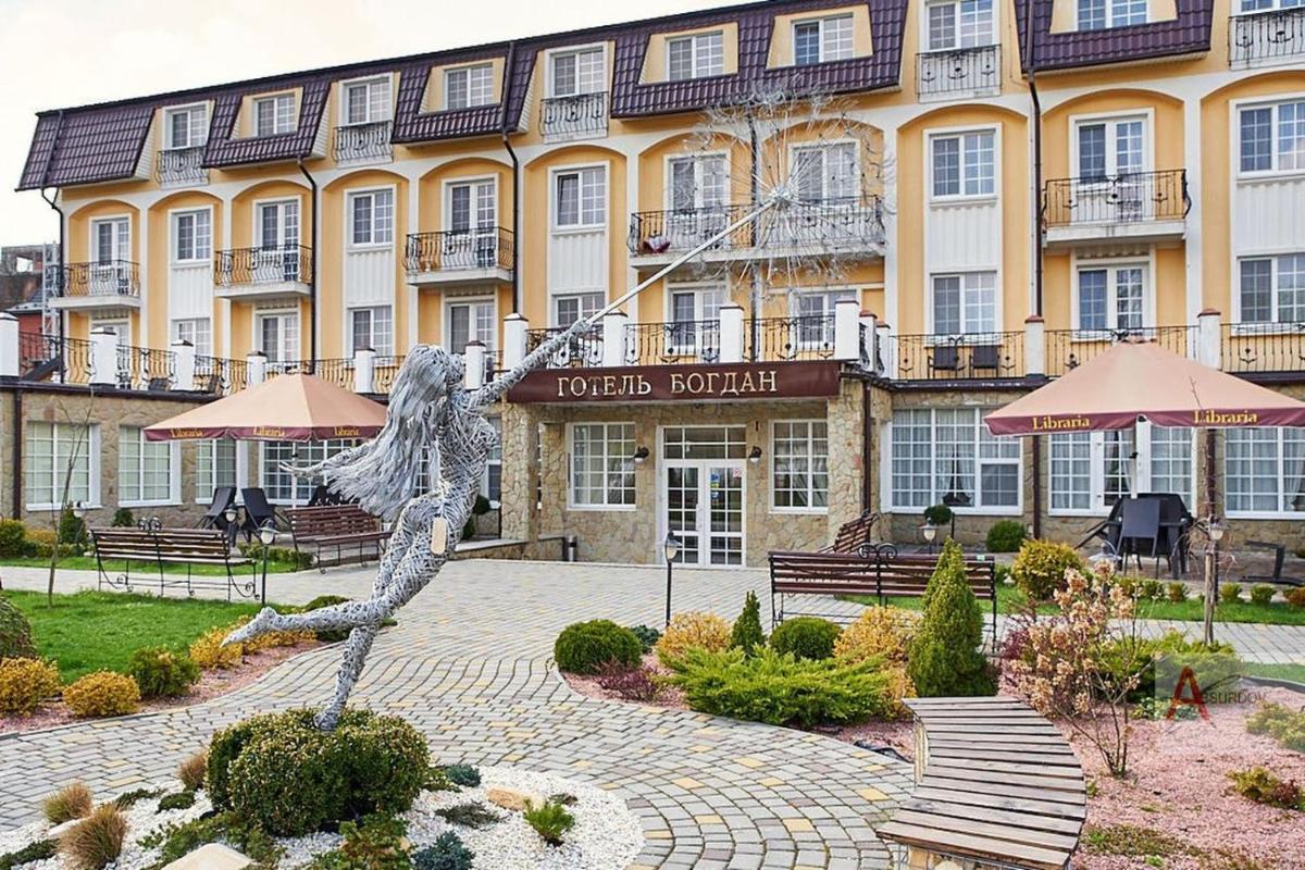 Hotel Bogdan view 3
