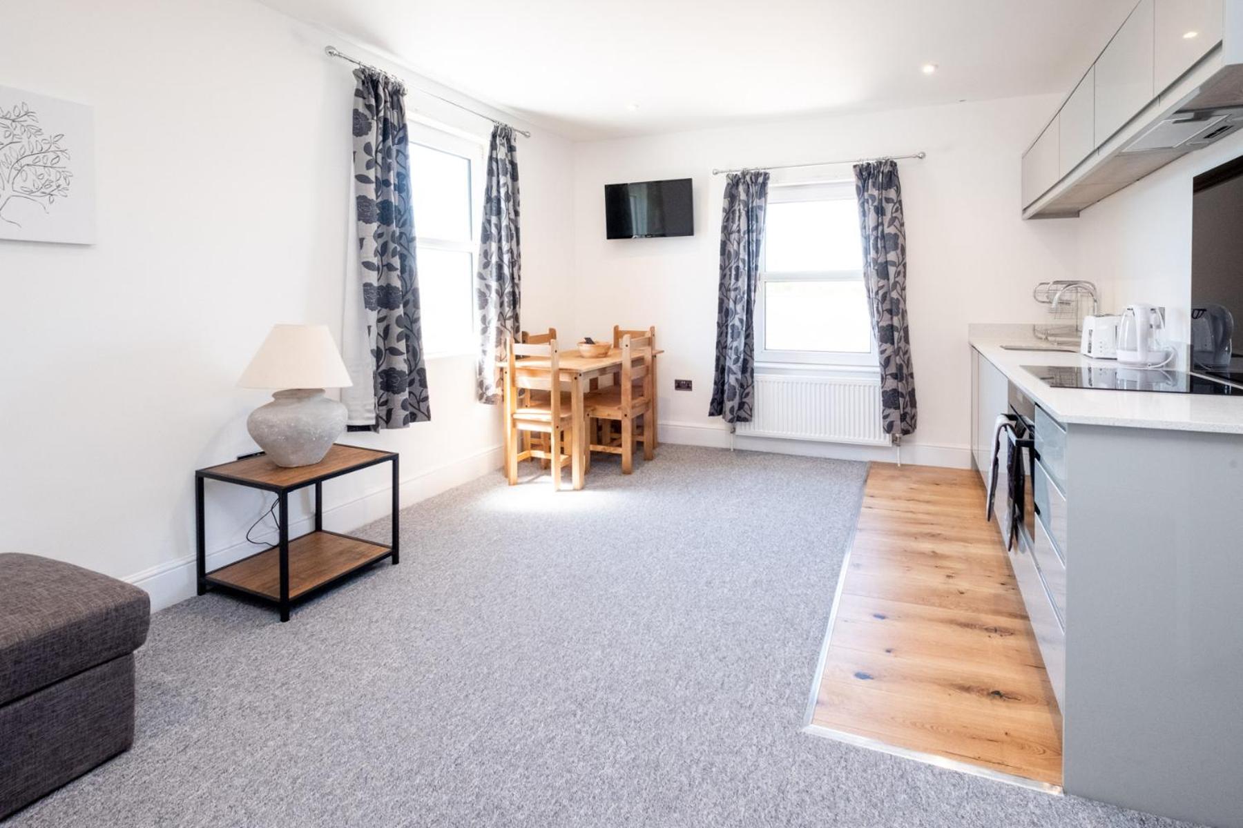 Rowan - Three Tuns Apartments , Wickham Market - by Aldeburgh Coastal Cottages view 2