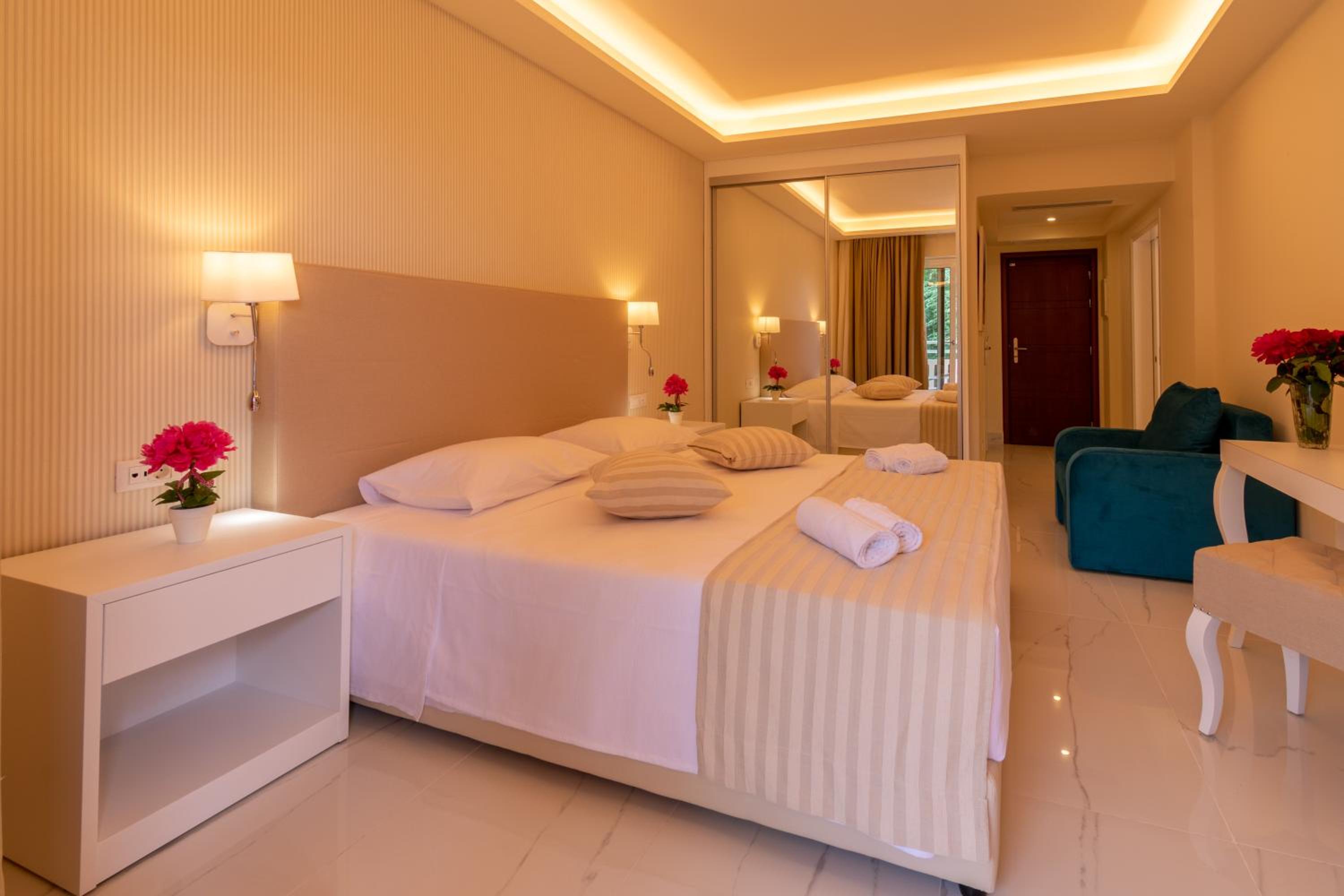 Ibiscus Corfu Hotel en Roda