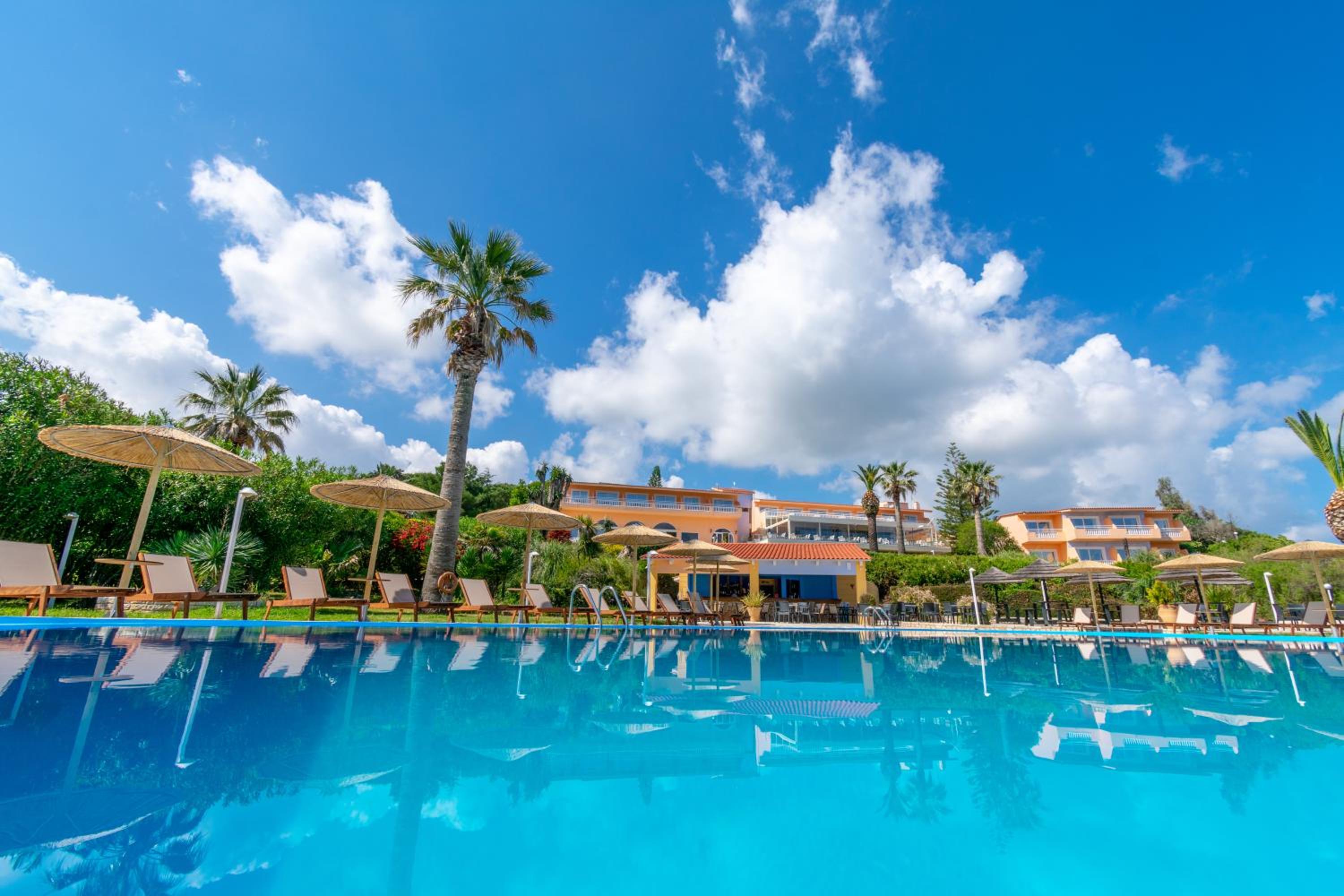 Ibiscus Corfu Hotel en Roda