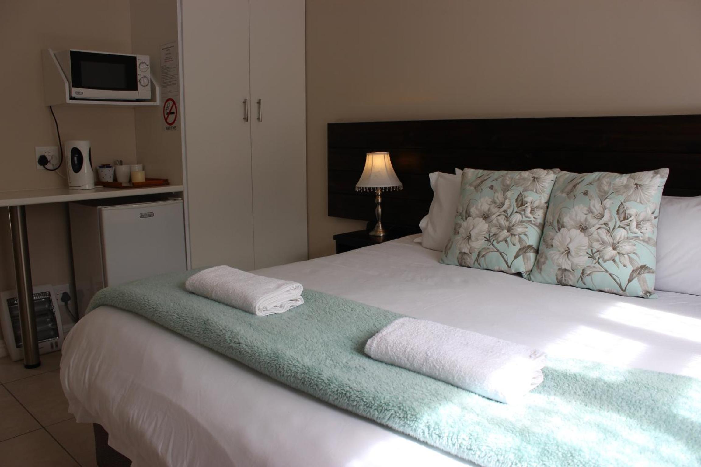 MeTime Guesthouse & Self catering