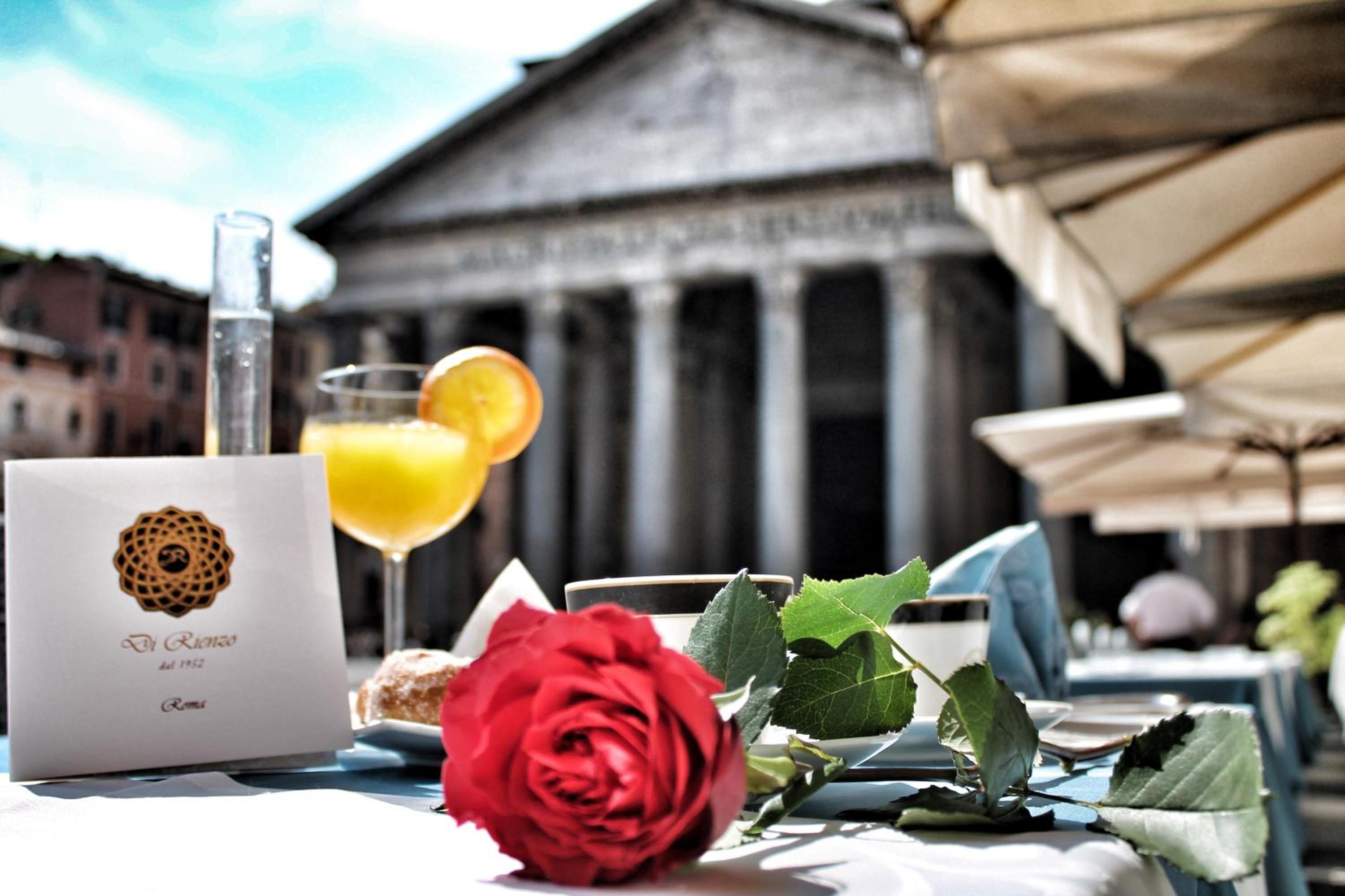 Di Rienzo Pantheon Palace