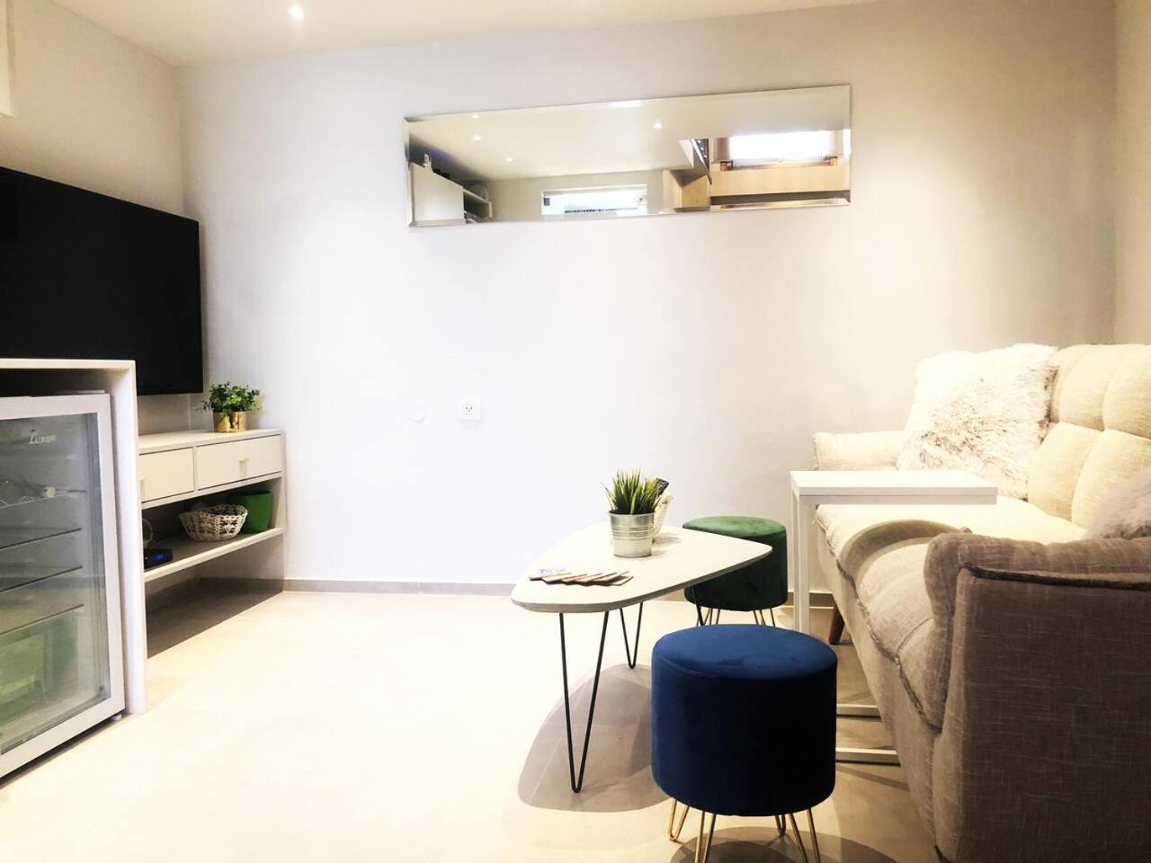 Dreamy Loft Apt. 2Min Walk To The Beach+Netflix view 3