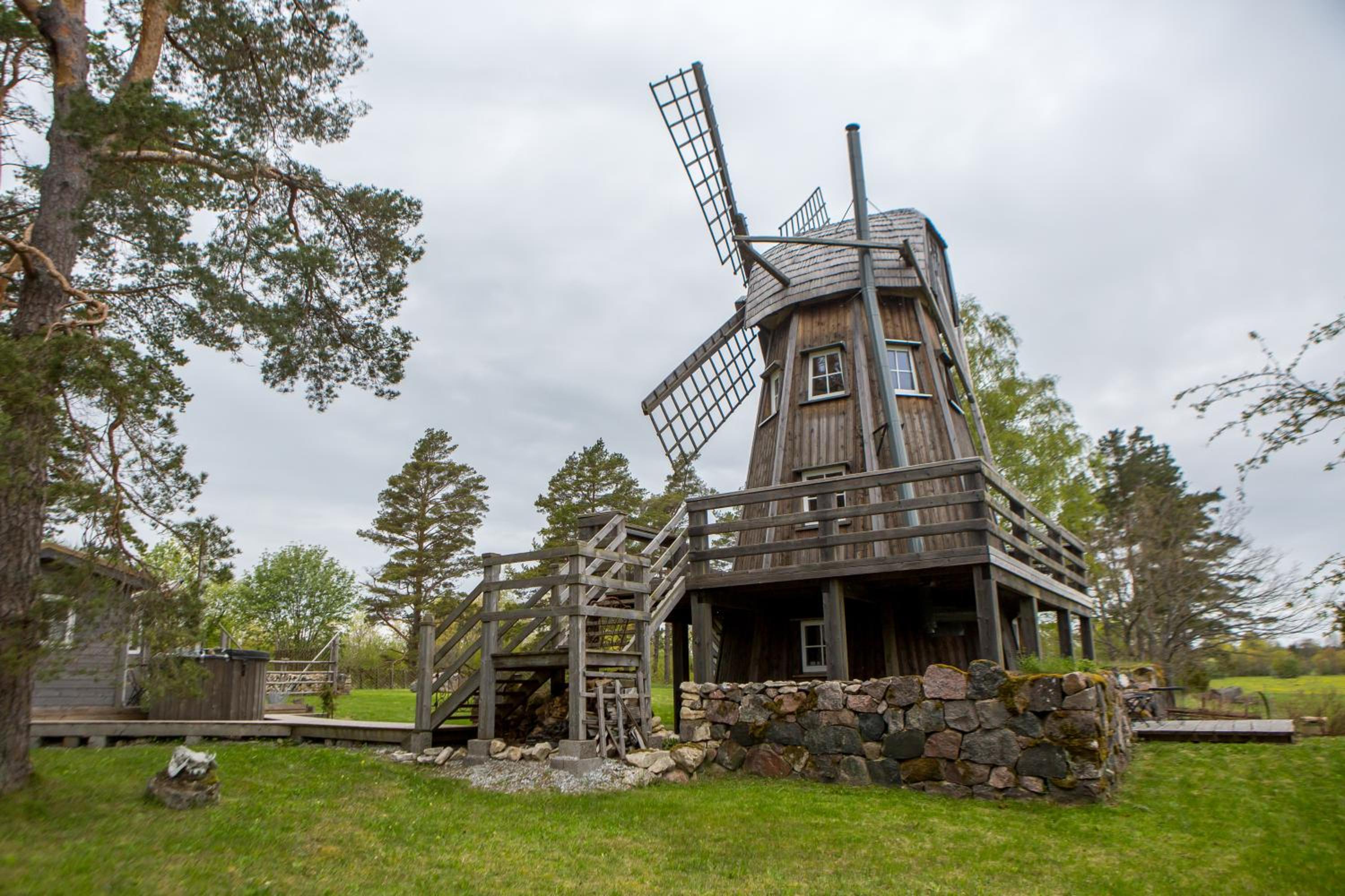 Windmill - Summer house view 5