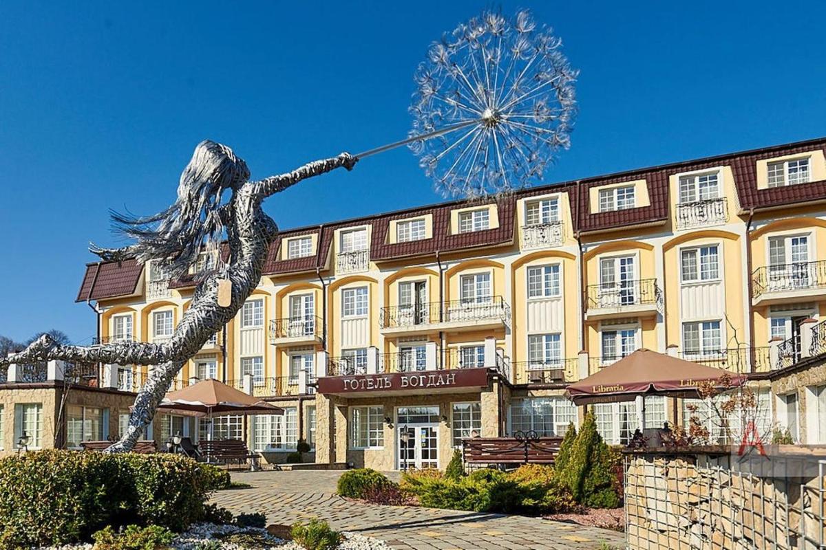Hotel Bogdan view 2
