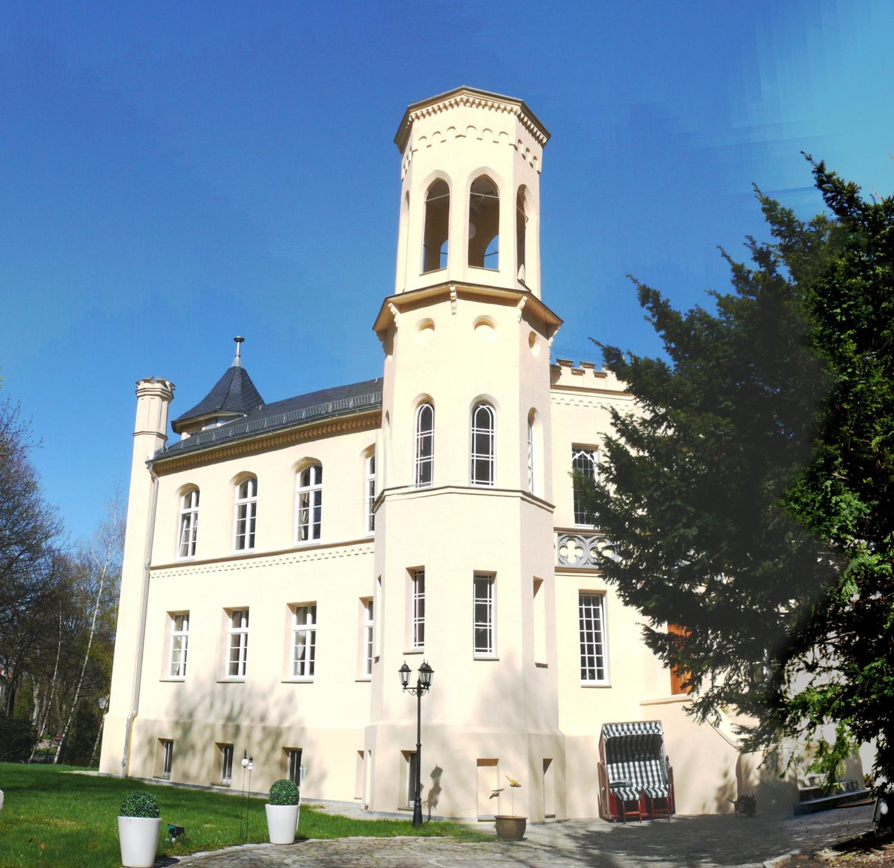 Photo 12