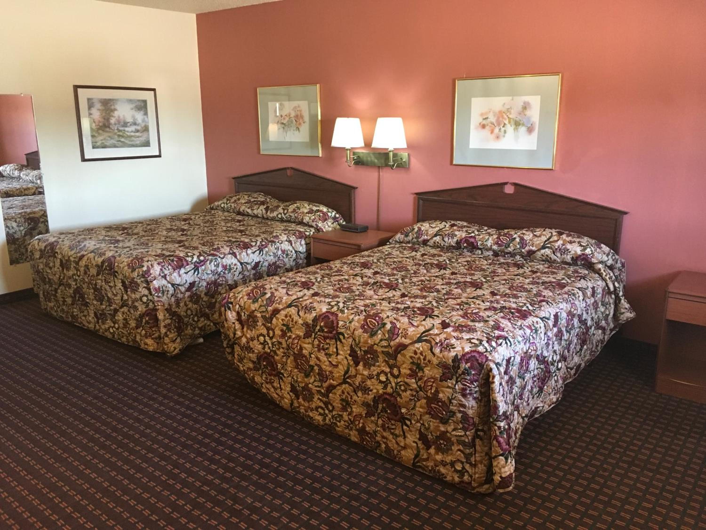 Liberal Vacations - Budget Inn Lafonda Motel - Property Image 8