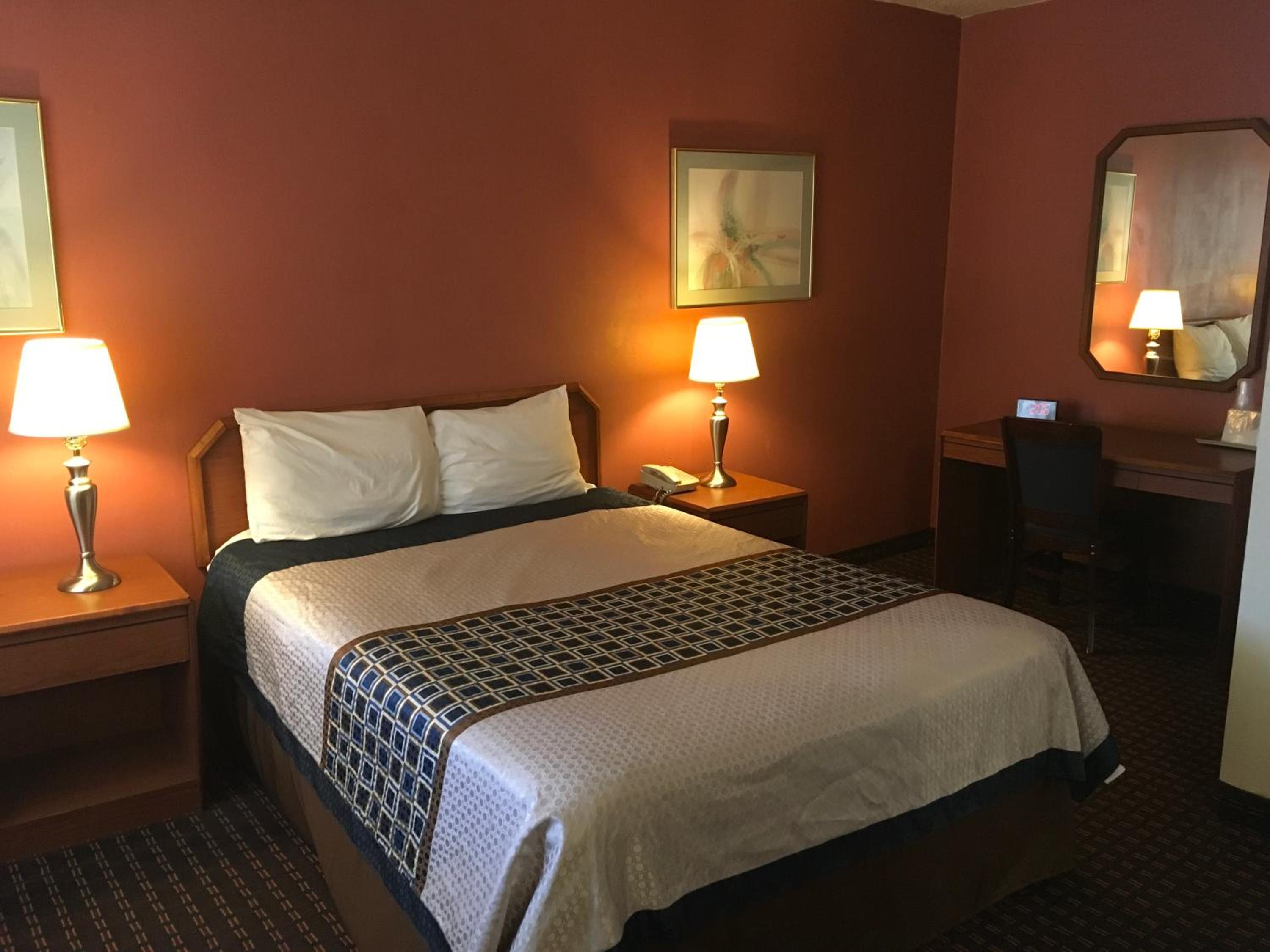 Liberal Vacations - Budget Inn Lafonda Motel - Property Image 4