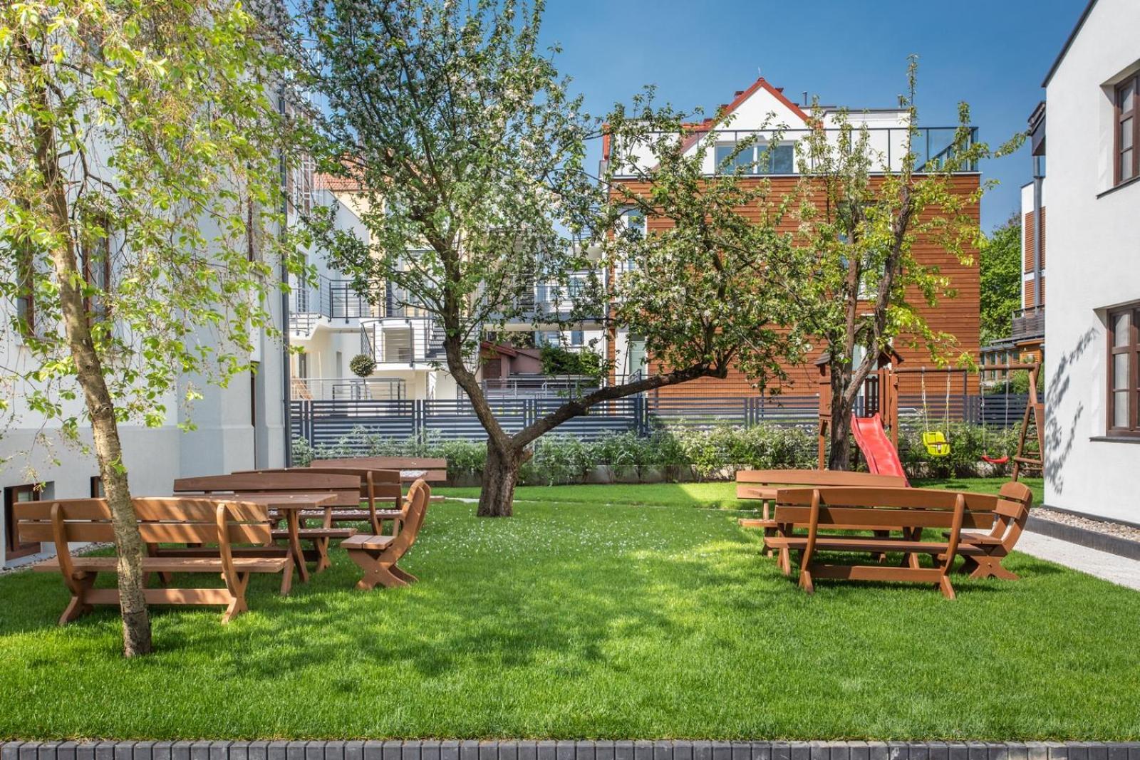 Villa Allegra Apartamenty z ogrodem i salą zabaw ,darmowy parking i leżaki, 5minut do morza