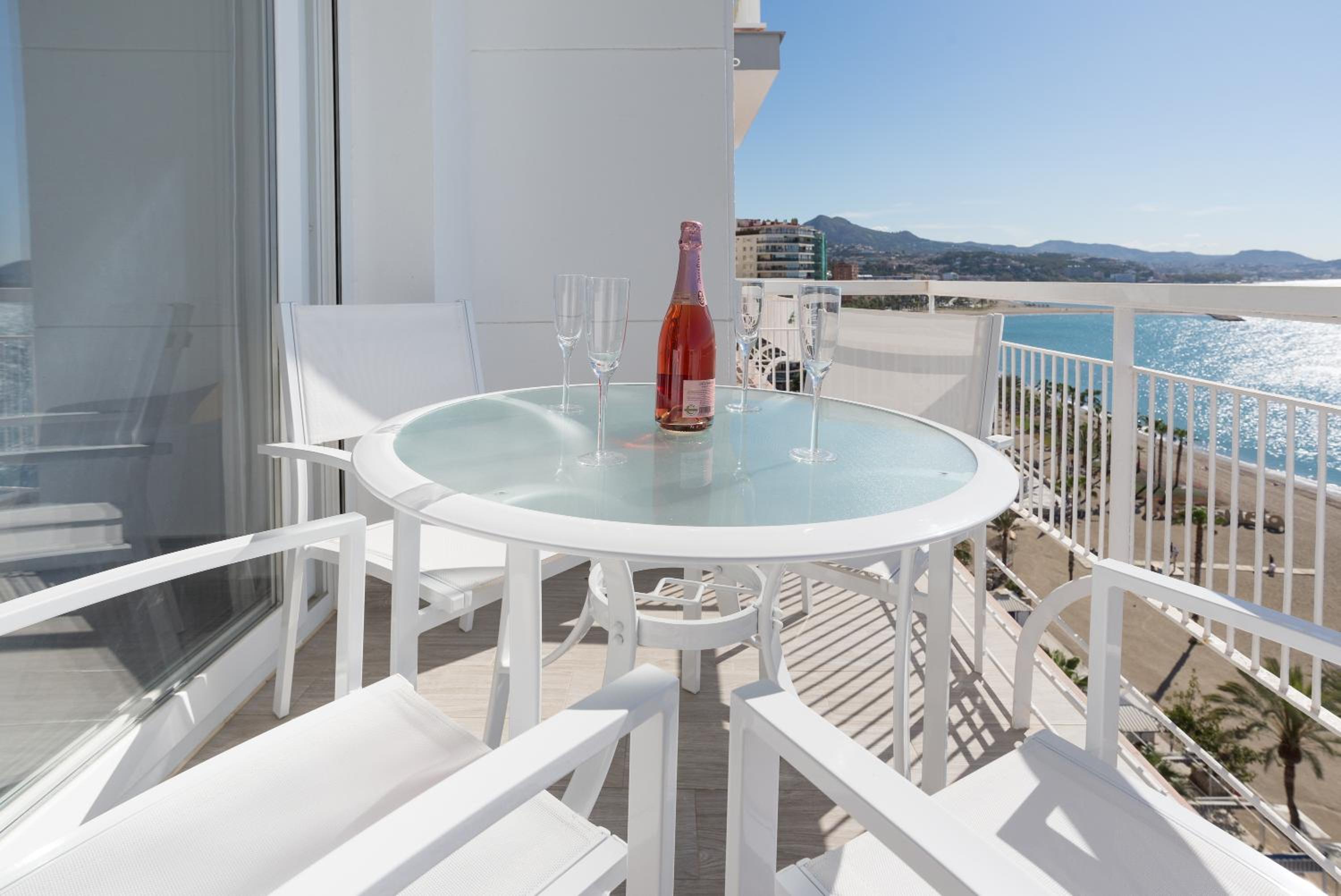 MalagaSuite Malagueta Impressive Views