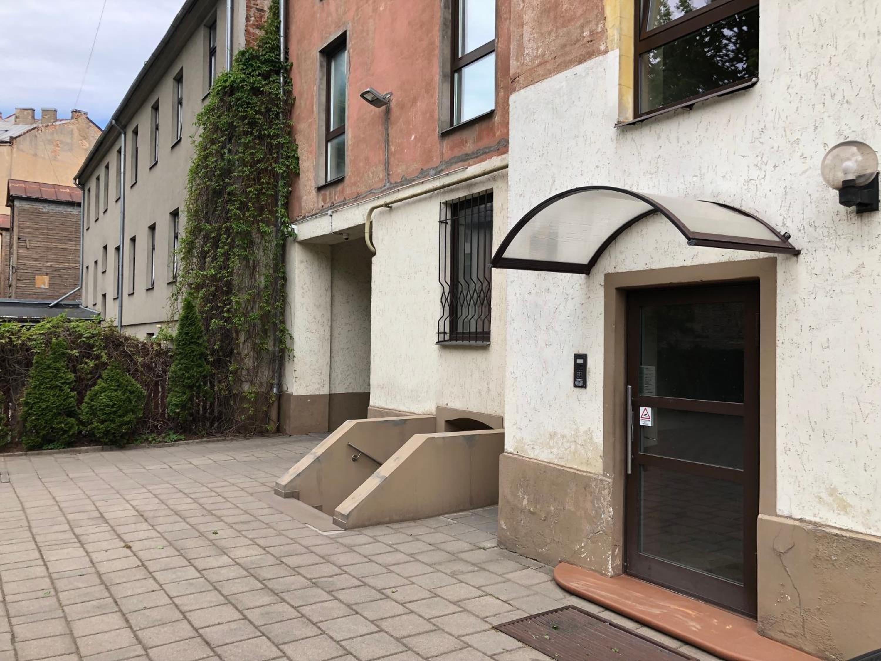 Family or Group Apartment in Silent Center view 5