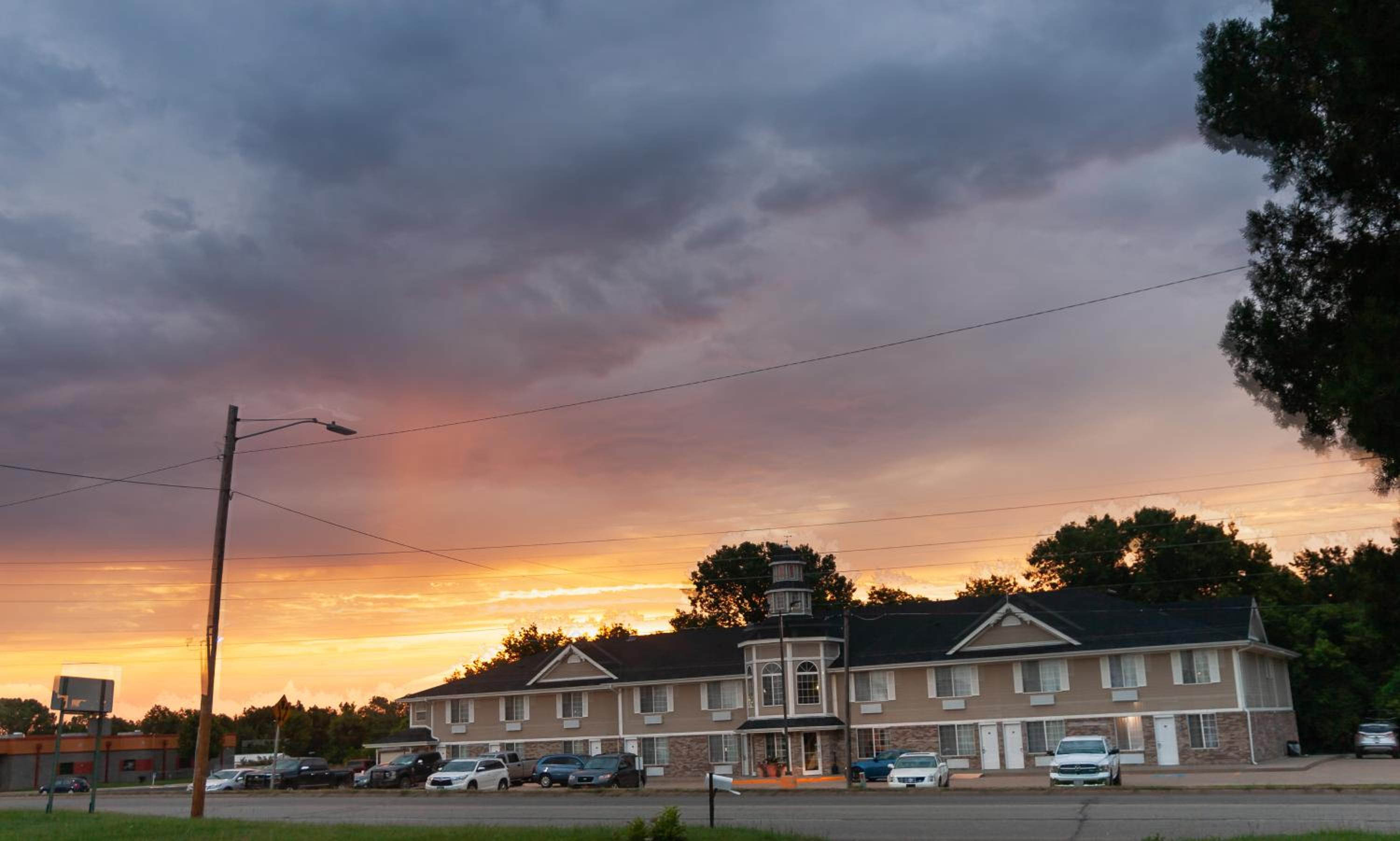Super 8 by Wyndham Arkansas City KS view 2