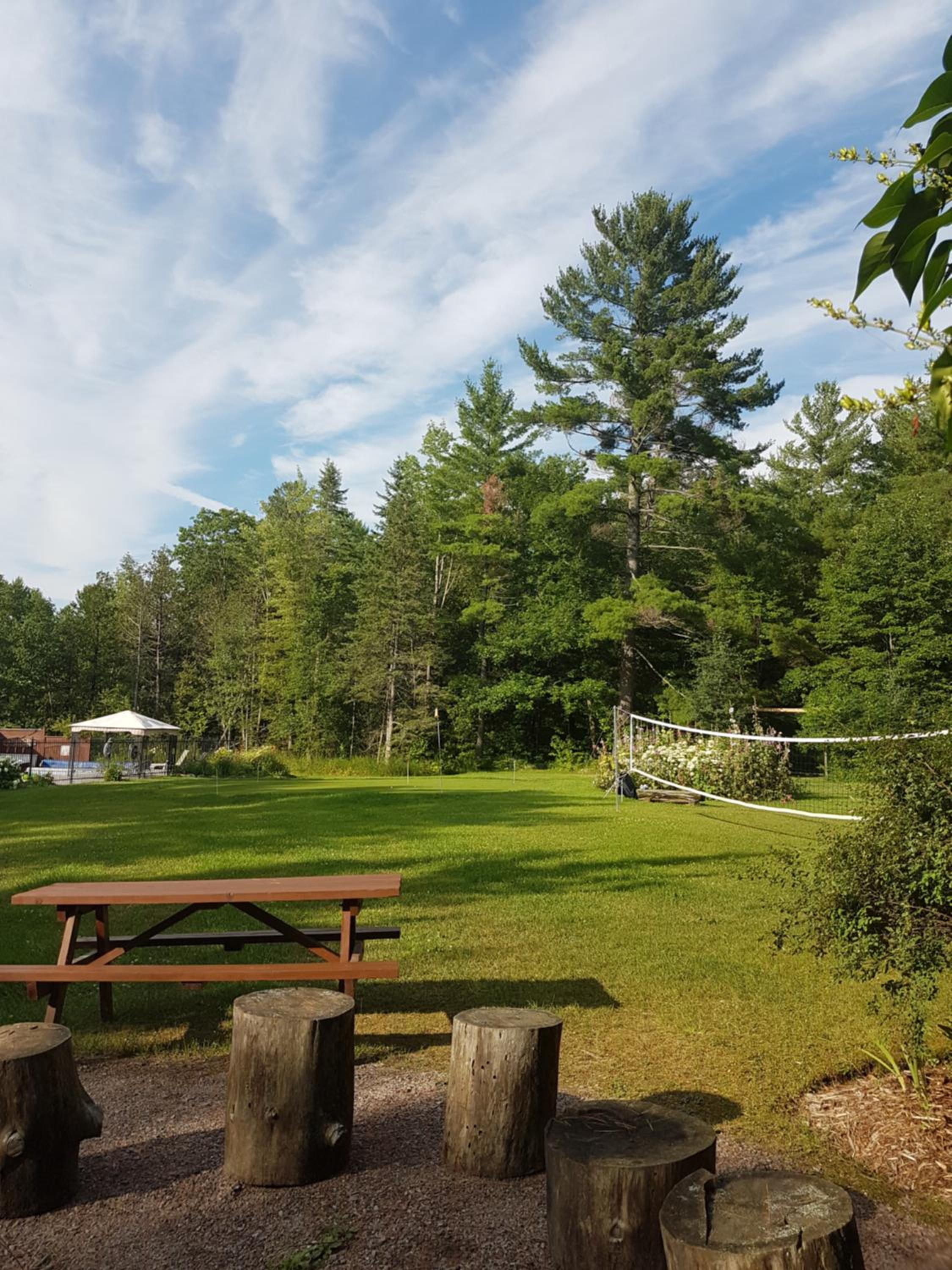 Westwind Inn on the Lake