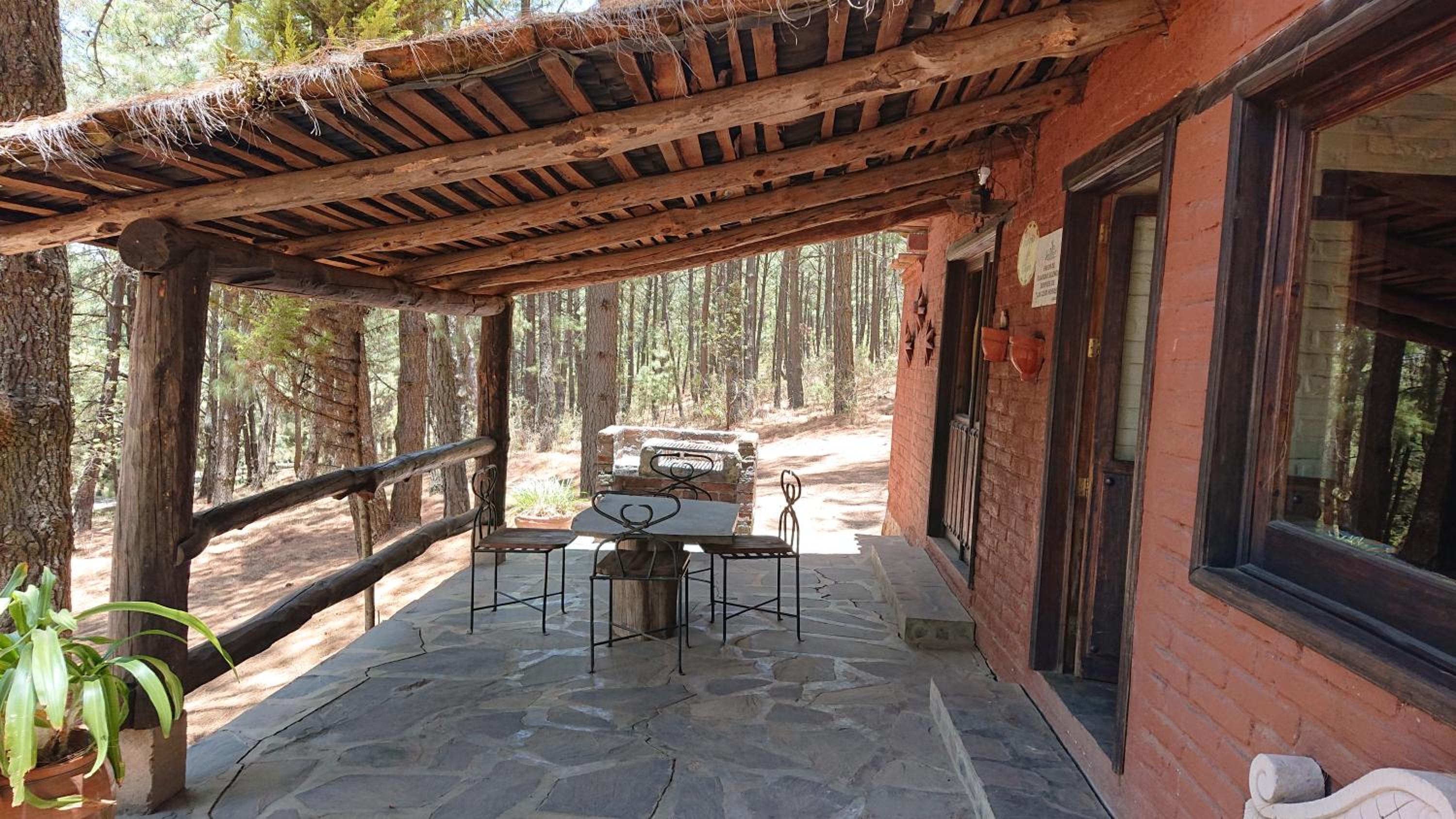 Cabañas tapalpa Sierra del Tecuan, Cabaña Tejón