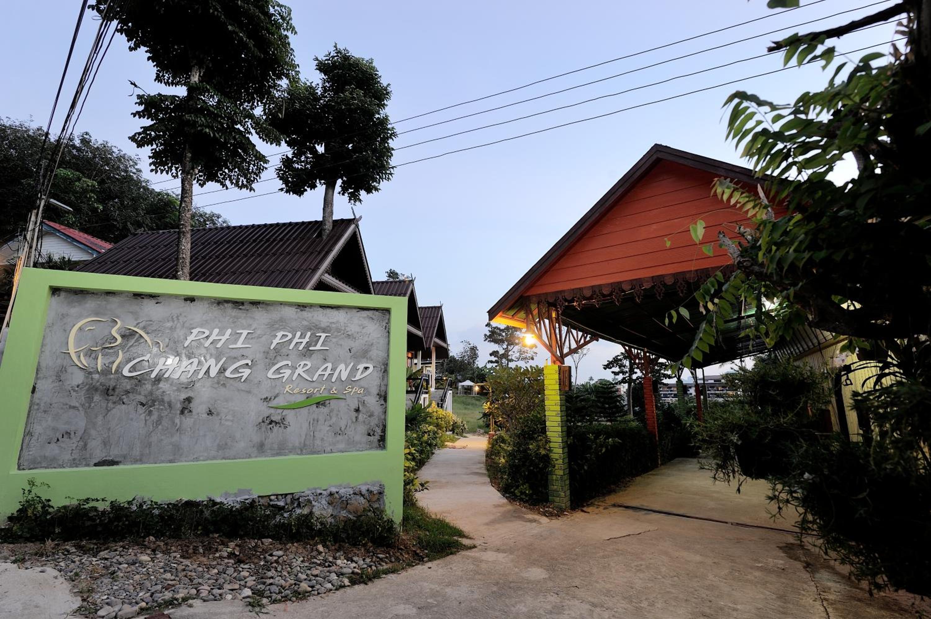 Phi Phi Chang Grand Resort