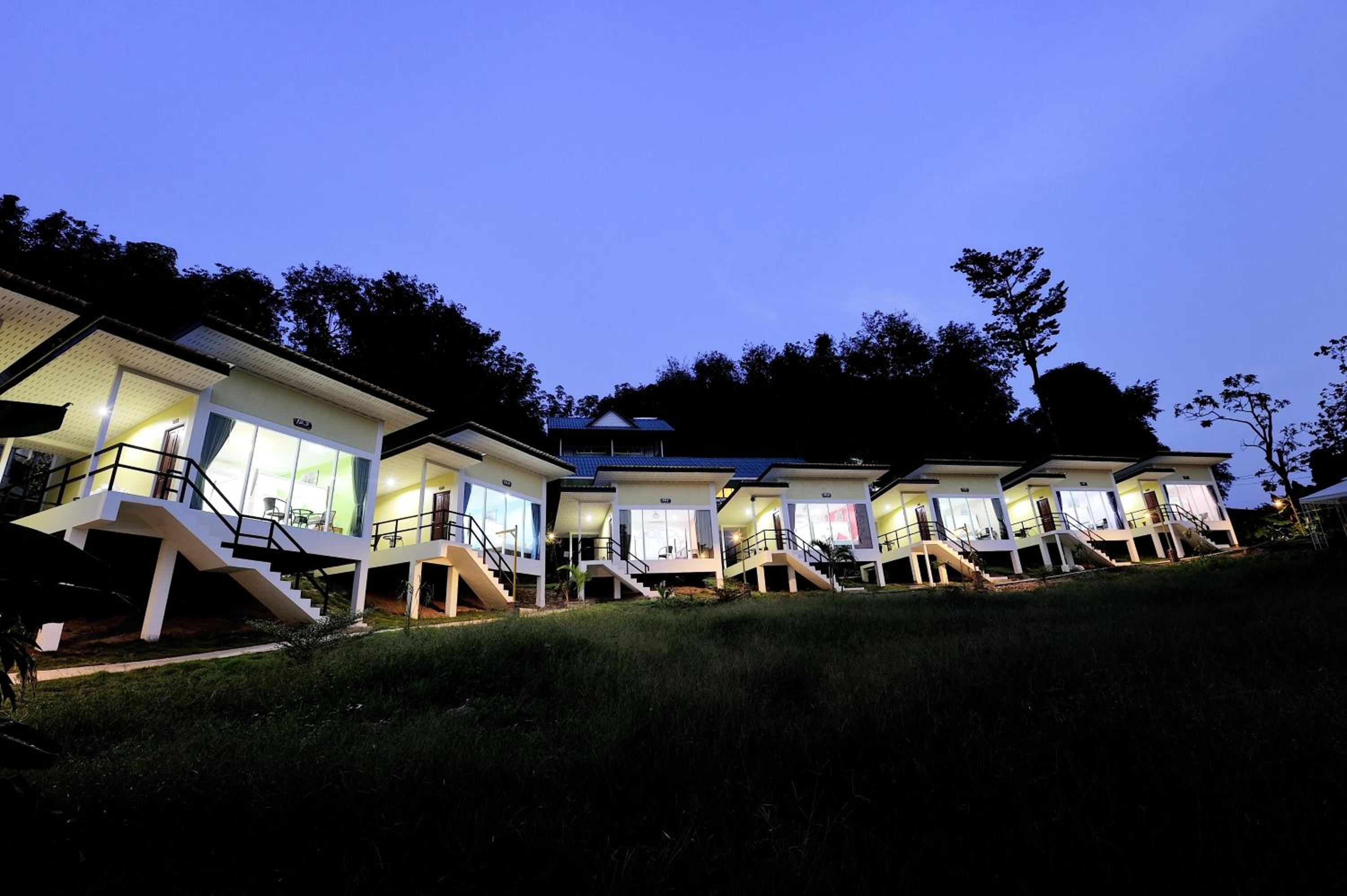 Phi Phi Chang Grand Resort
