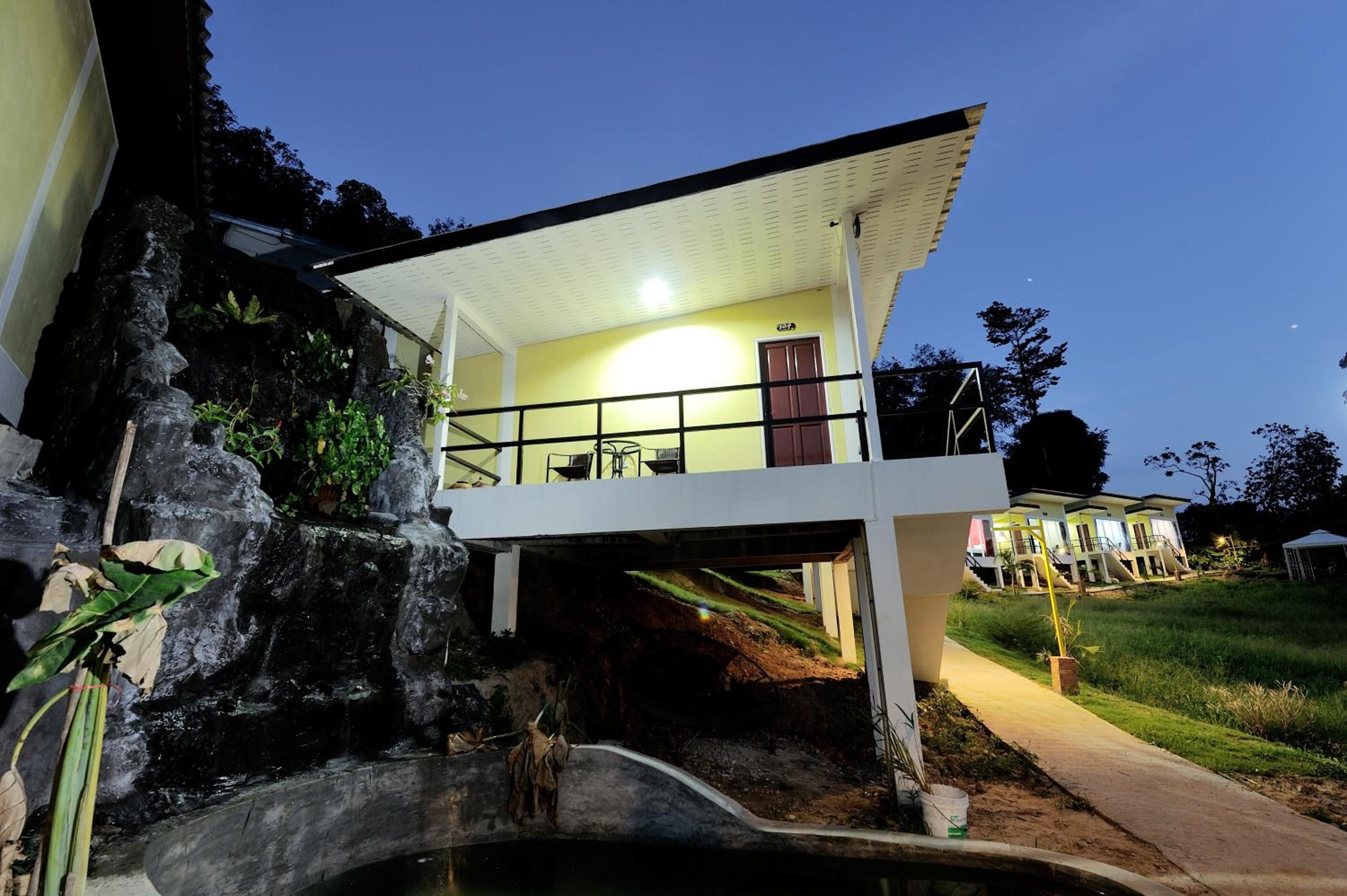 Phi Phi Chang Grand Resort