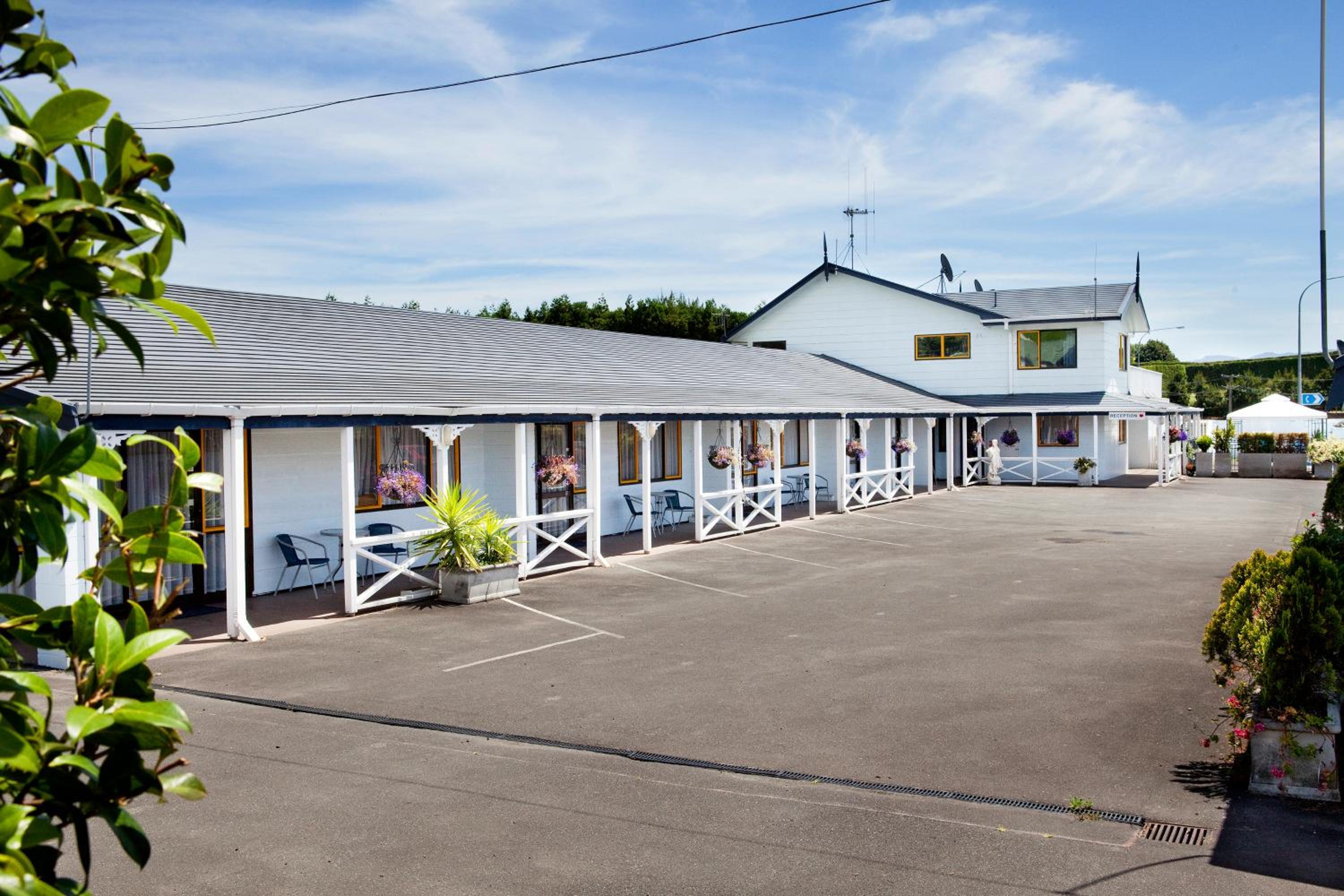 Hotel Accommodation at Te Puna Motel - Image 1